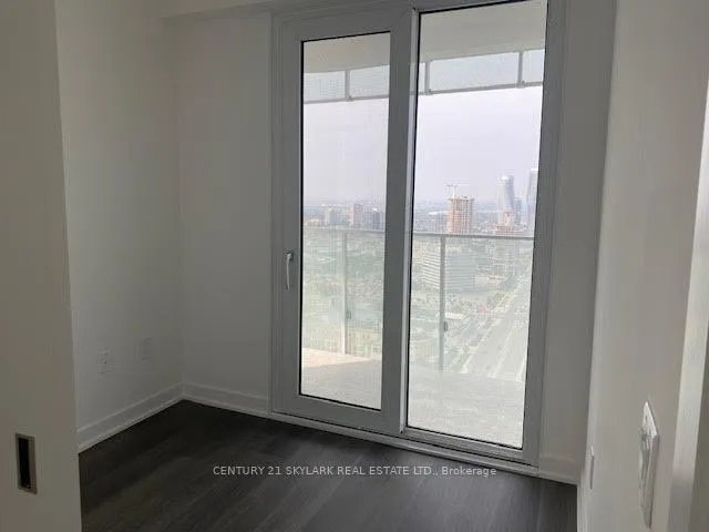 Photo 6 of 3900 Confederation Parkway, Mississauga, City Centre — HOMEH