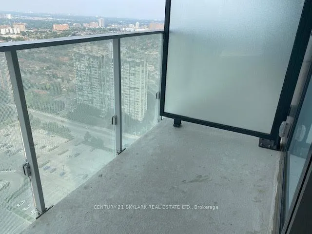 Photo 12 of 3900 Confederation Parkway, Mississauga, City Centre — HOMEH