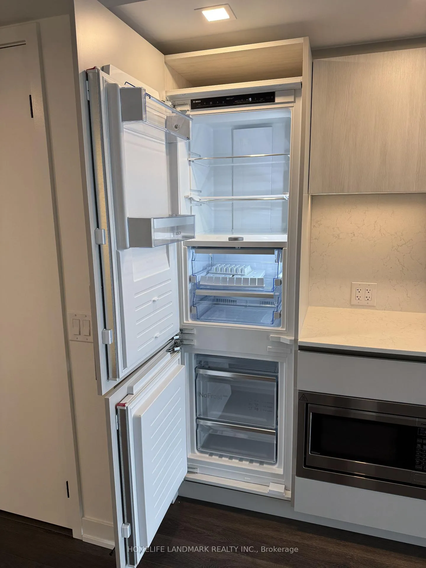 Photo 10 of Unit 2005, 609 Sherbourne Street, Toronto, North St. James Town — HOMEH