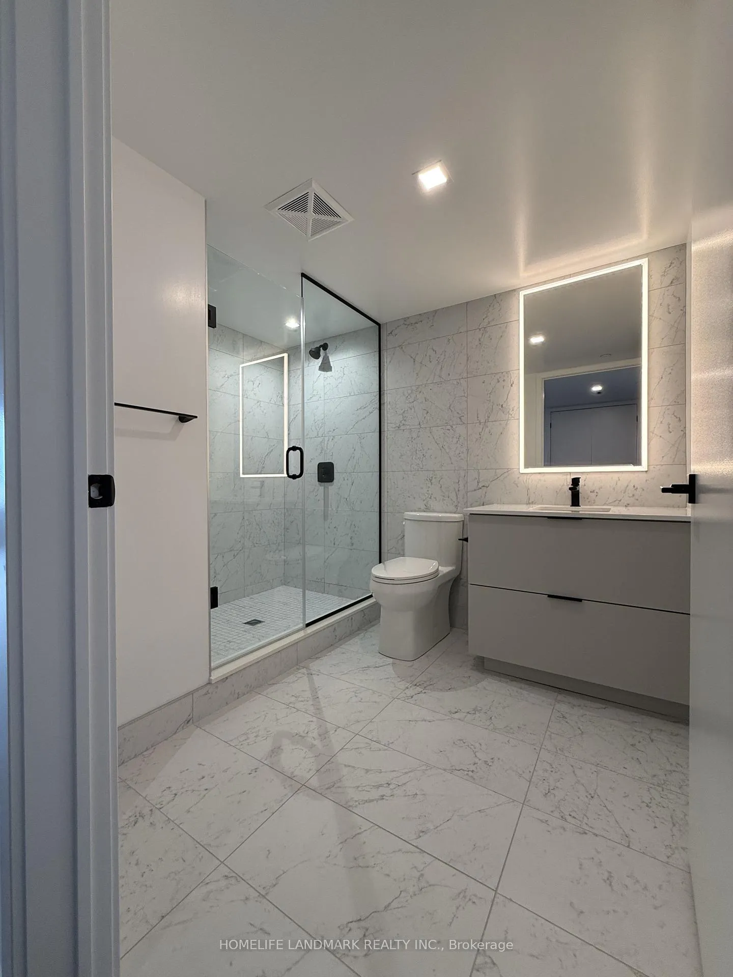 Photo 11 of Unit 2005, 609 Sherbourne Street, Toronto, North St. James Town — HOMEH