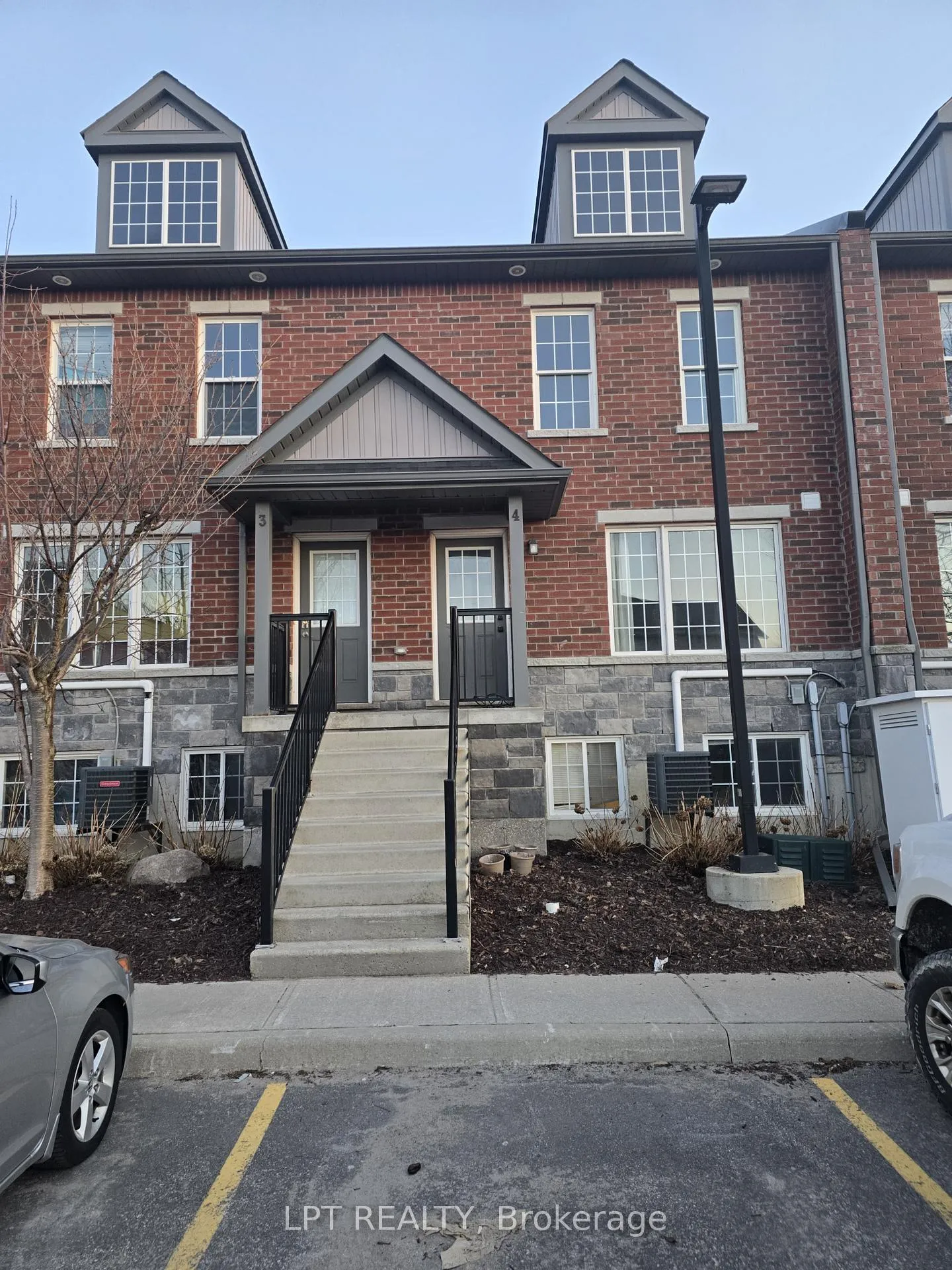 Photo of Unit 4, 244 Penetanguishene Road