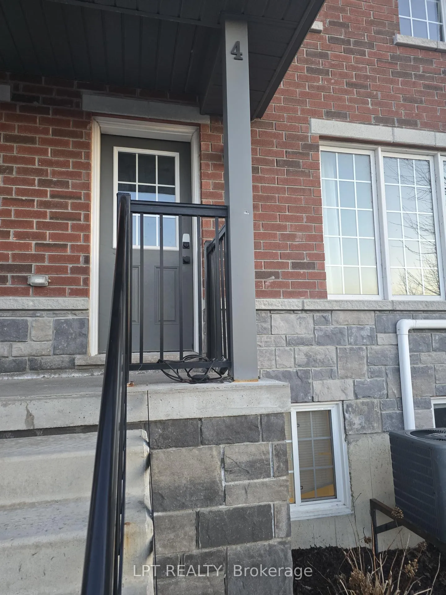 Photo 2 of Unit 4, 244 Penetanguishene Road, Barrie, Georgian Drive — HOMEH