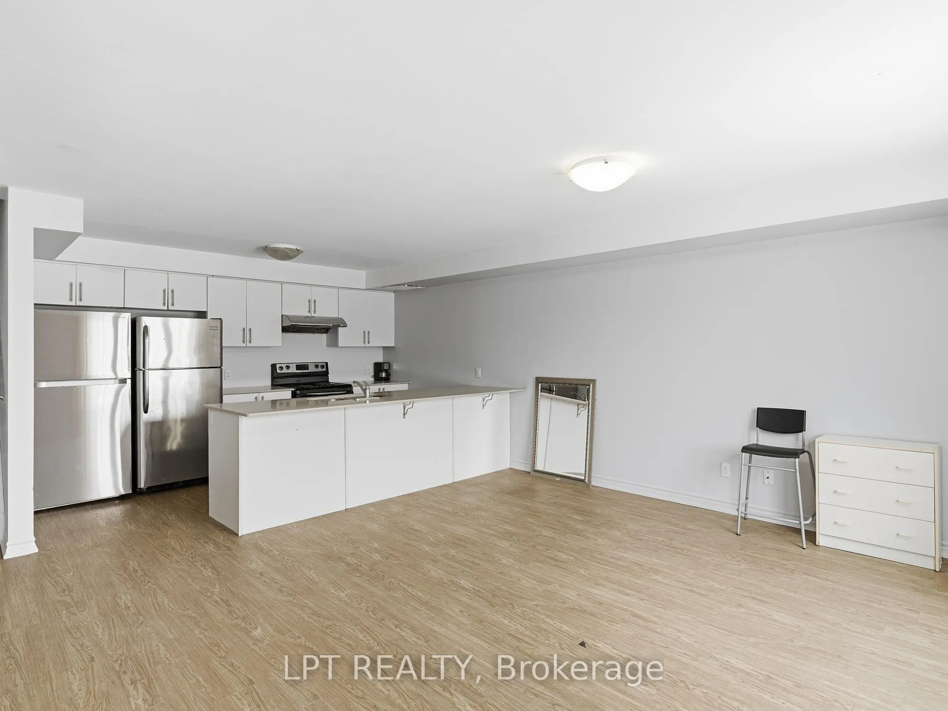 Photo 17 of Unit 4, 244 Penetanguishene Road, Barrie, Georgian Drive — HOMEH