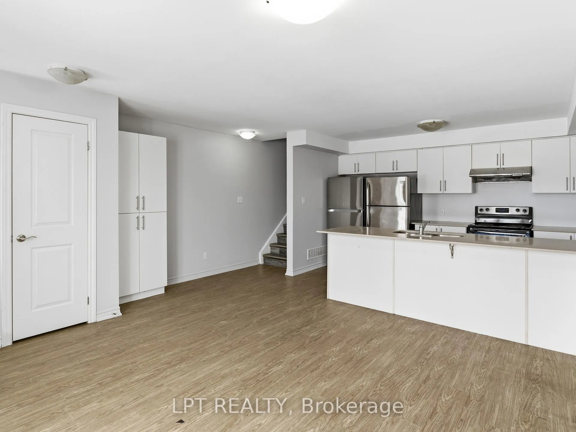 Photo 19 of Unit 4, 244 Penetanguishene Road, Barrie, Georgian Drive — HOMEH