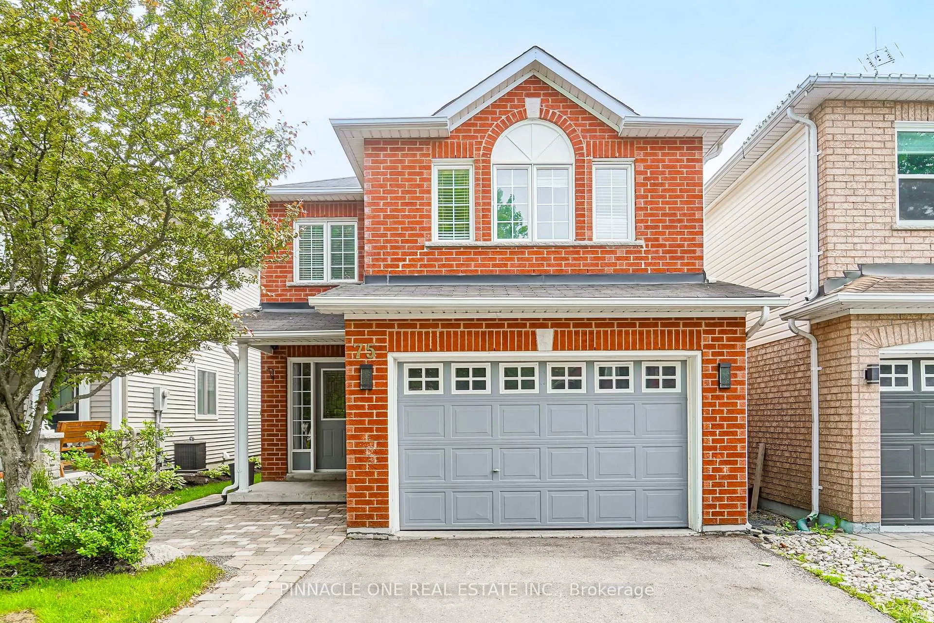 Photo 1 of 75 Dadson Drive, Clarington, Bowmanville — HOMEH