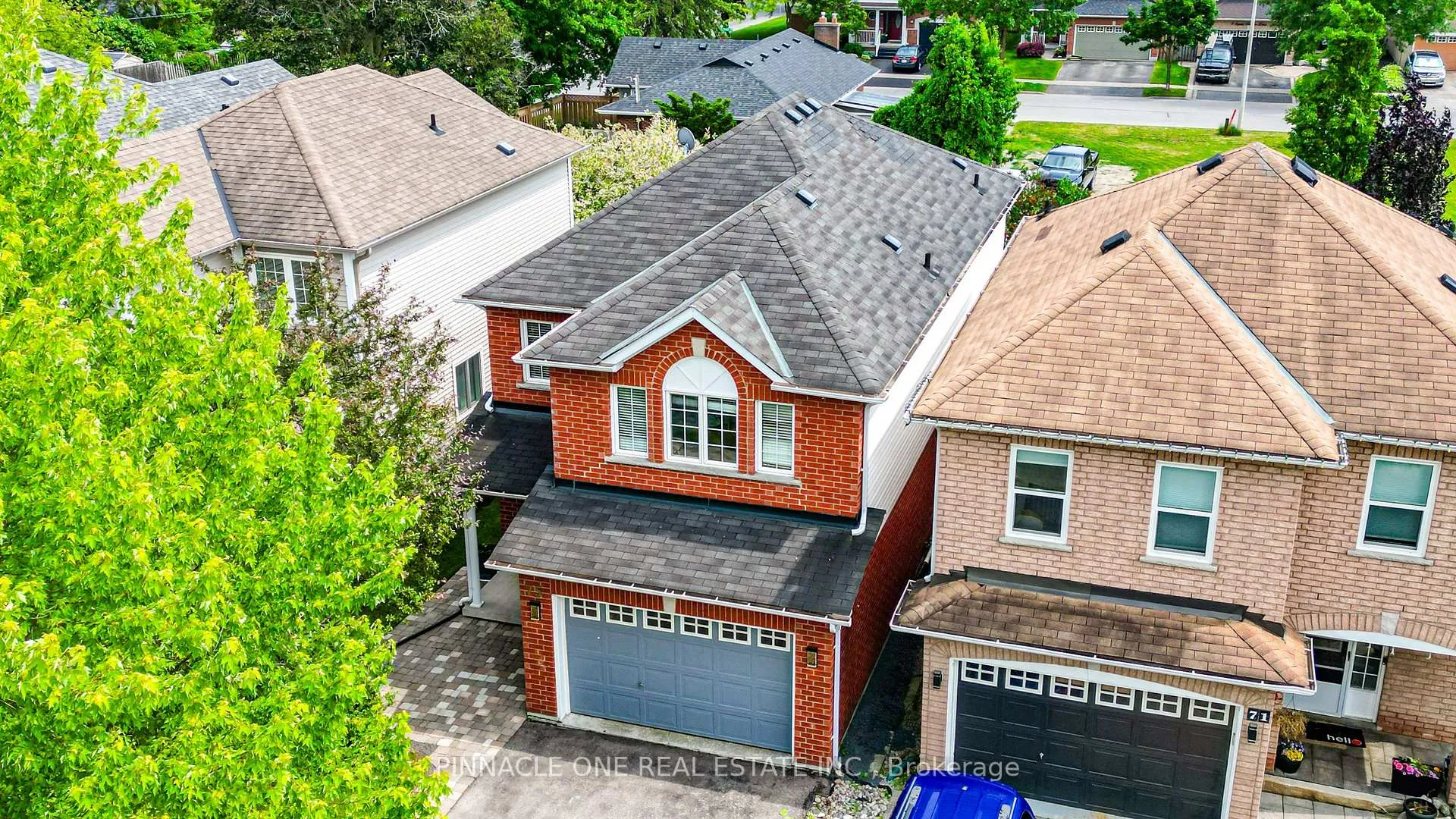 Photo 5 of 75 Dadson Drive, Clarington, Bowmanville — HOMEH