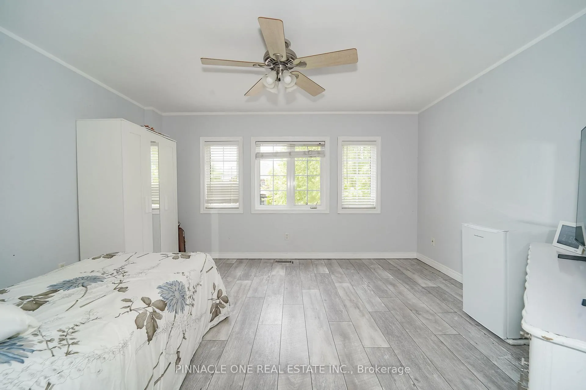 Photo 32 of 75 Dadson Drive, Clarington, Bowmanville — HOMEH