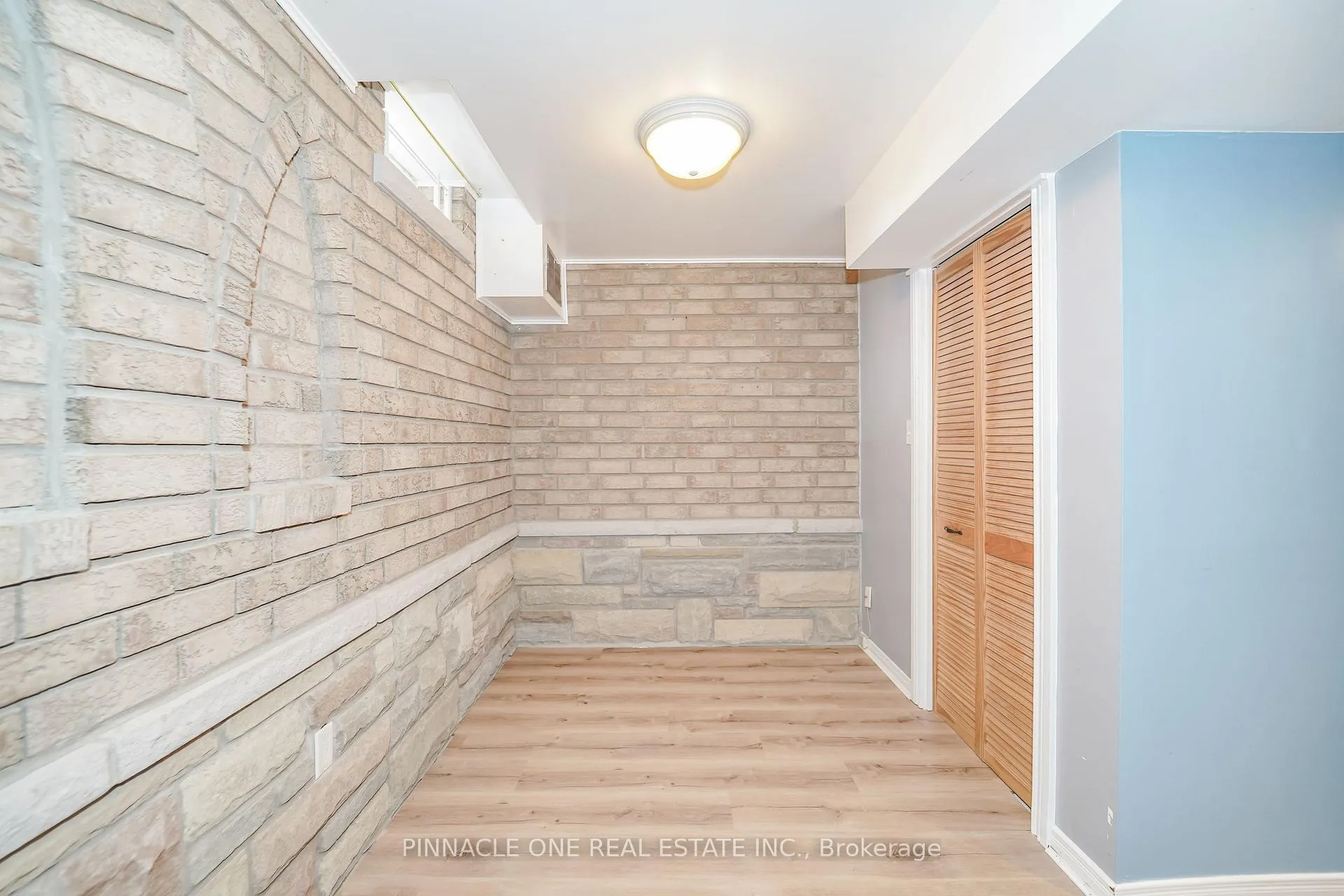 Photo 37 of 75 Dadson Drive, Clarington, Bowmanville — HOMEH