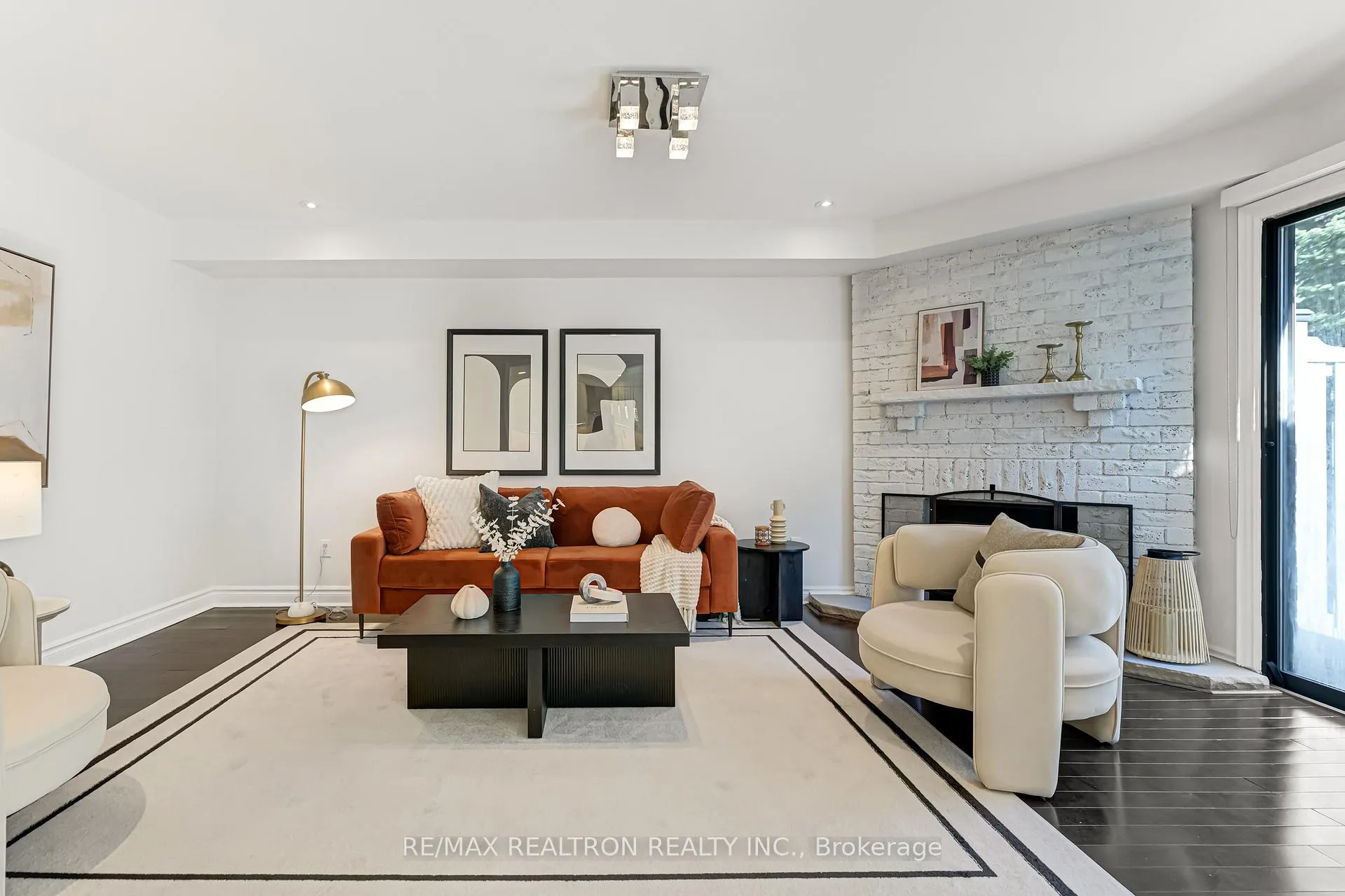 Photo 8 of 78 Soho Crescent, Markham, Markville — HOMEH