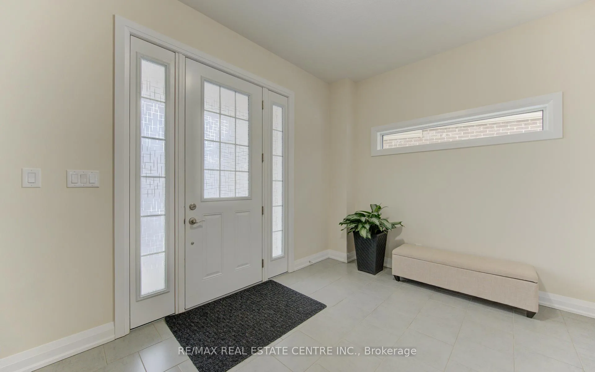 Photo 3 of 285 Sedgewood Street, Kitchener, Doon South — HOMEH