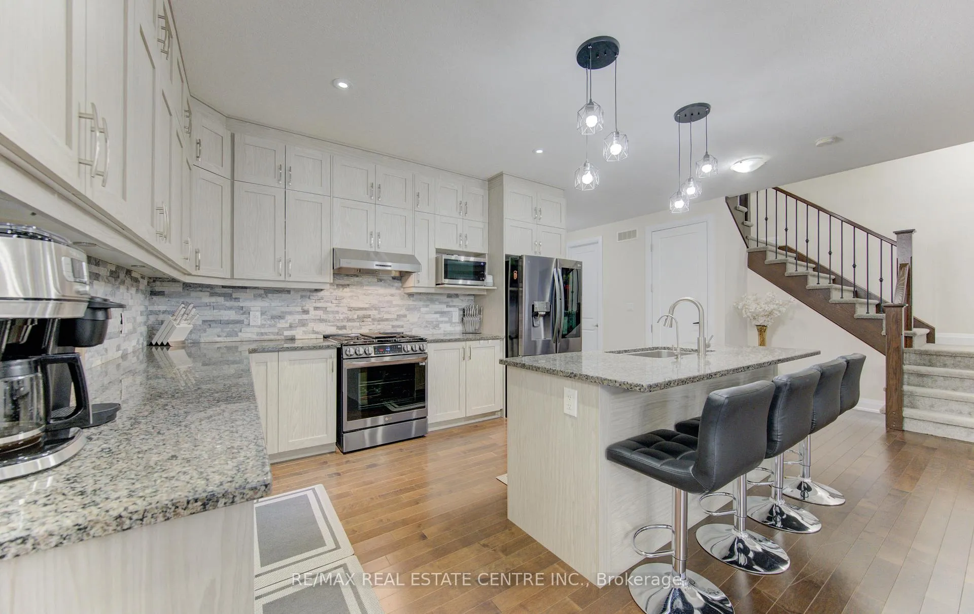 Photo 10 of 285 Sedgewood Street, Kitchener, Doon South — HOMEH