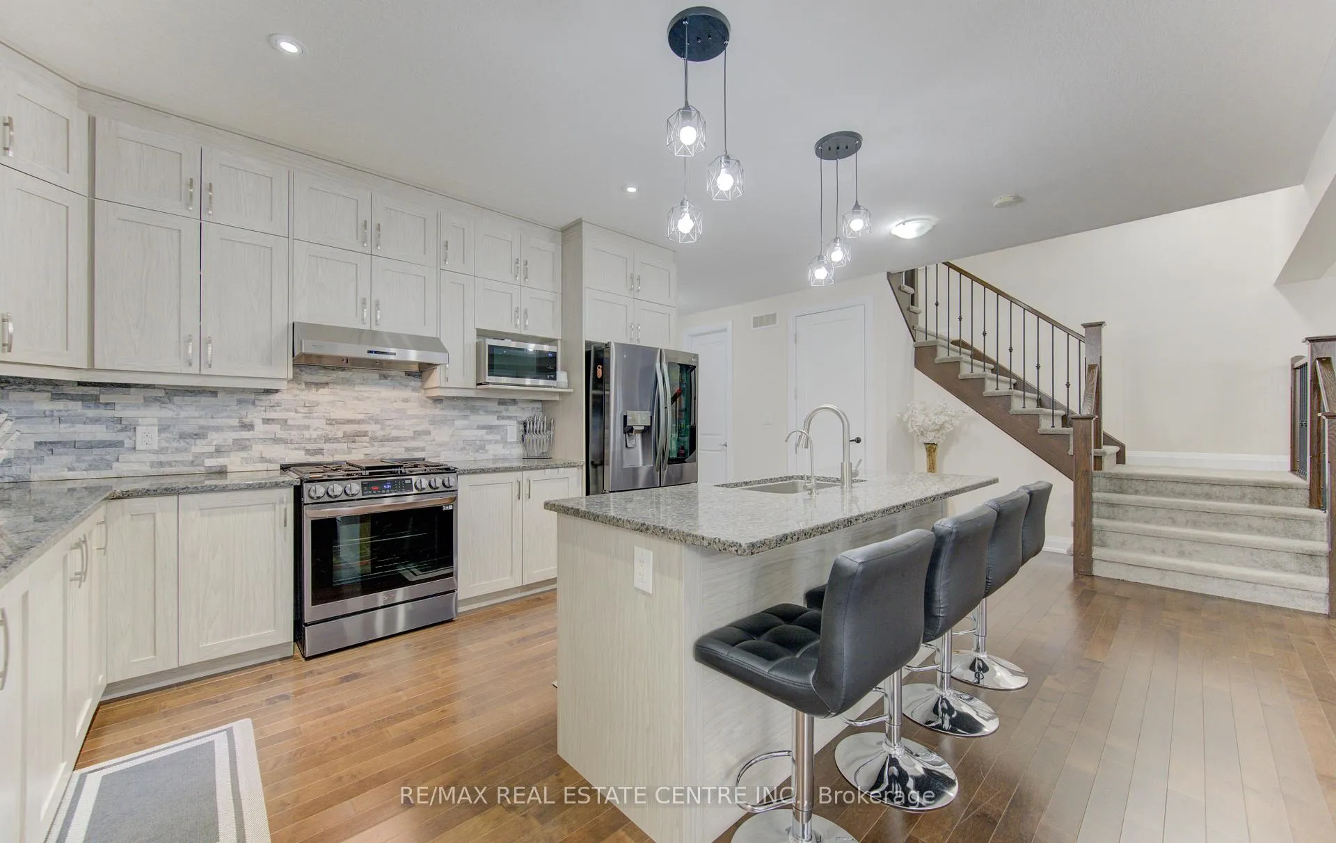 Photo 16 of 285 Sedgewood Street, Kitchener, Doon South — HOMEH