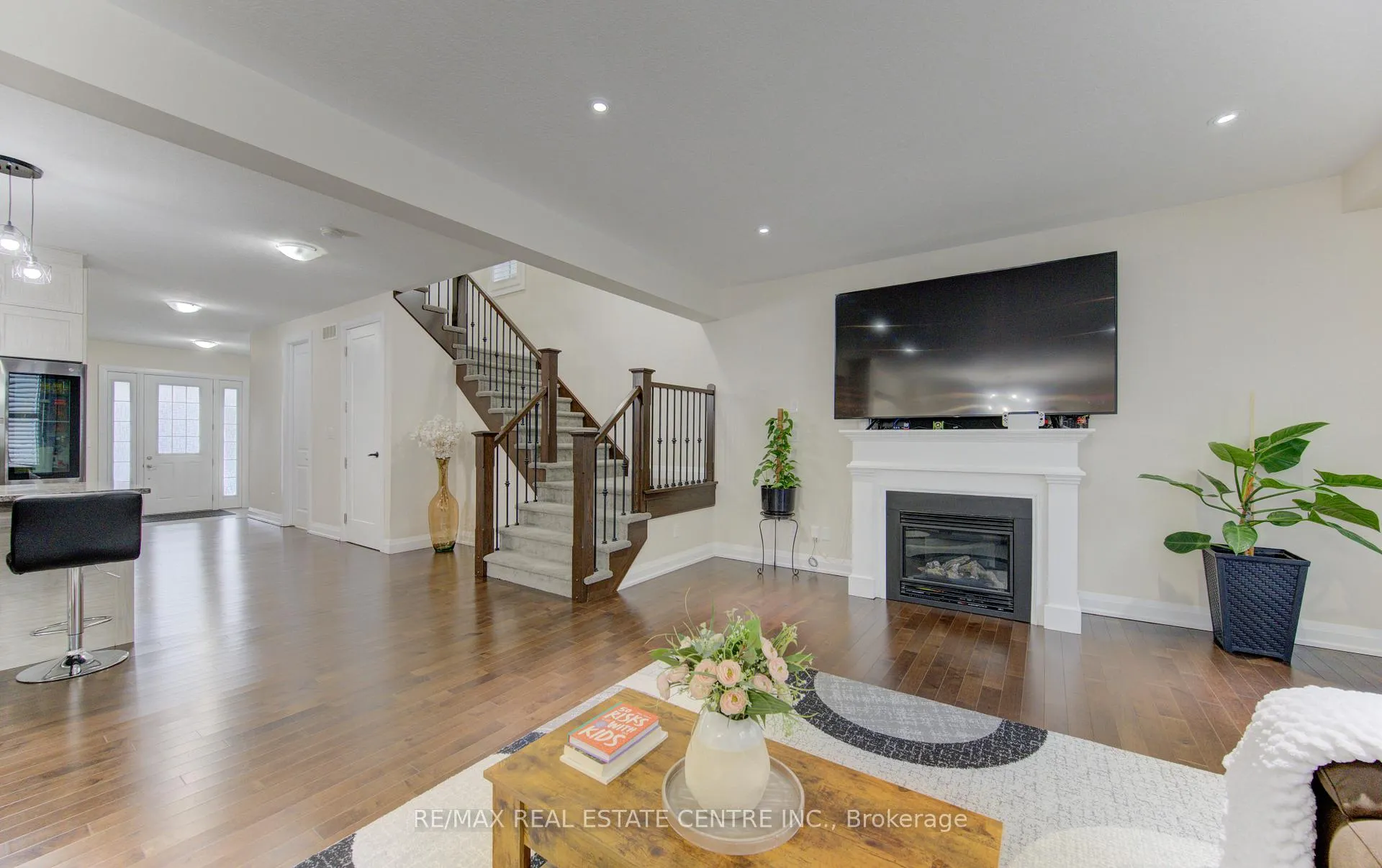 Photo 17 of 285 Sedgewood Street, Kitchener, Doon South — HOMEH