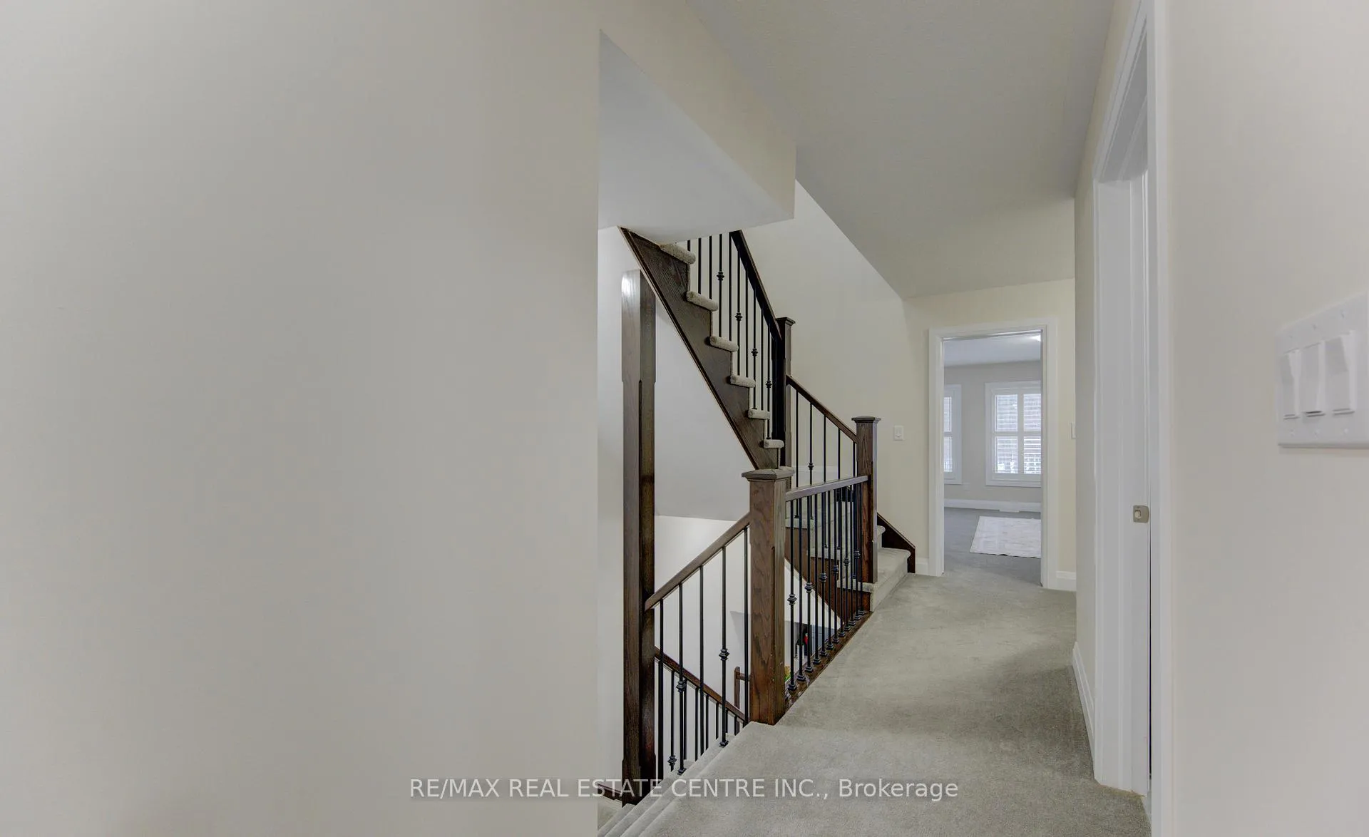 Photo 34 of 285 Sedgewood Street, Kitchener, Doon South — HOMEH