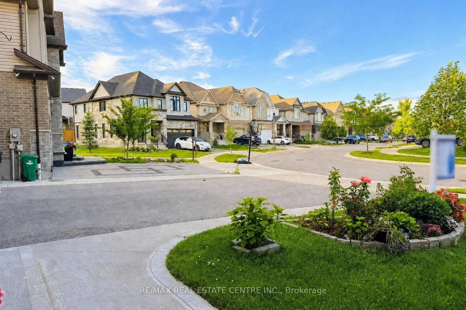 Photo 48 of 285 Sedgewood Street, Kitchener, Doon South — HOMEH
