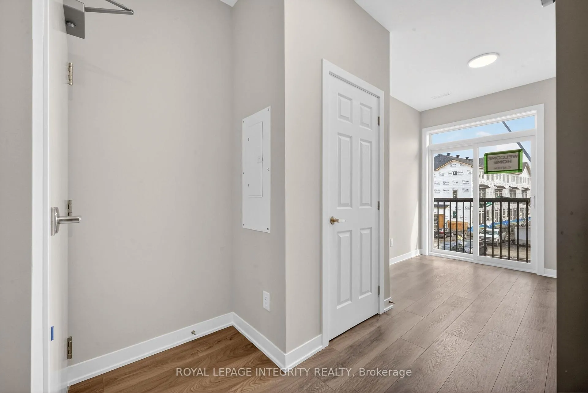 Photo 5 of 247 La Marche Avenue, Ottawa, Chapel Hill South - Orleans Village — HOMEH
