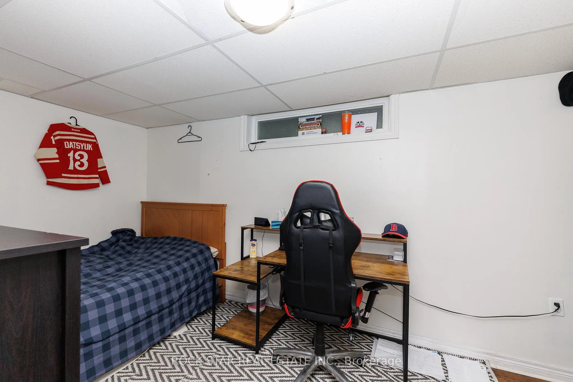 Photo 25 of 25 Warkdale Drive, St. Catharines, Burleigh Hill — HOMEH