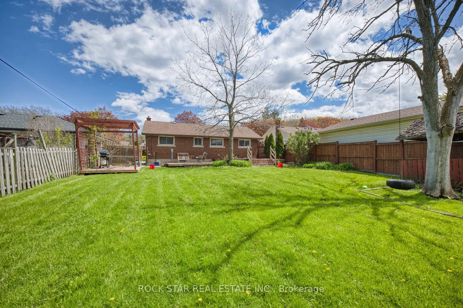 Photo 22 of 25 Warkdale Drive, St. Catharines, Burleigh Hill — HOMEH