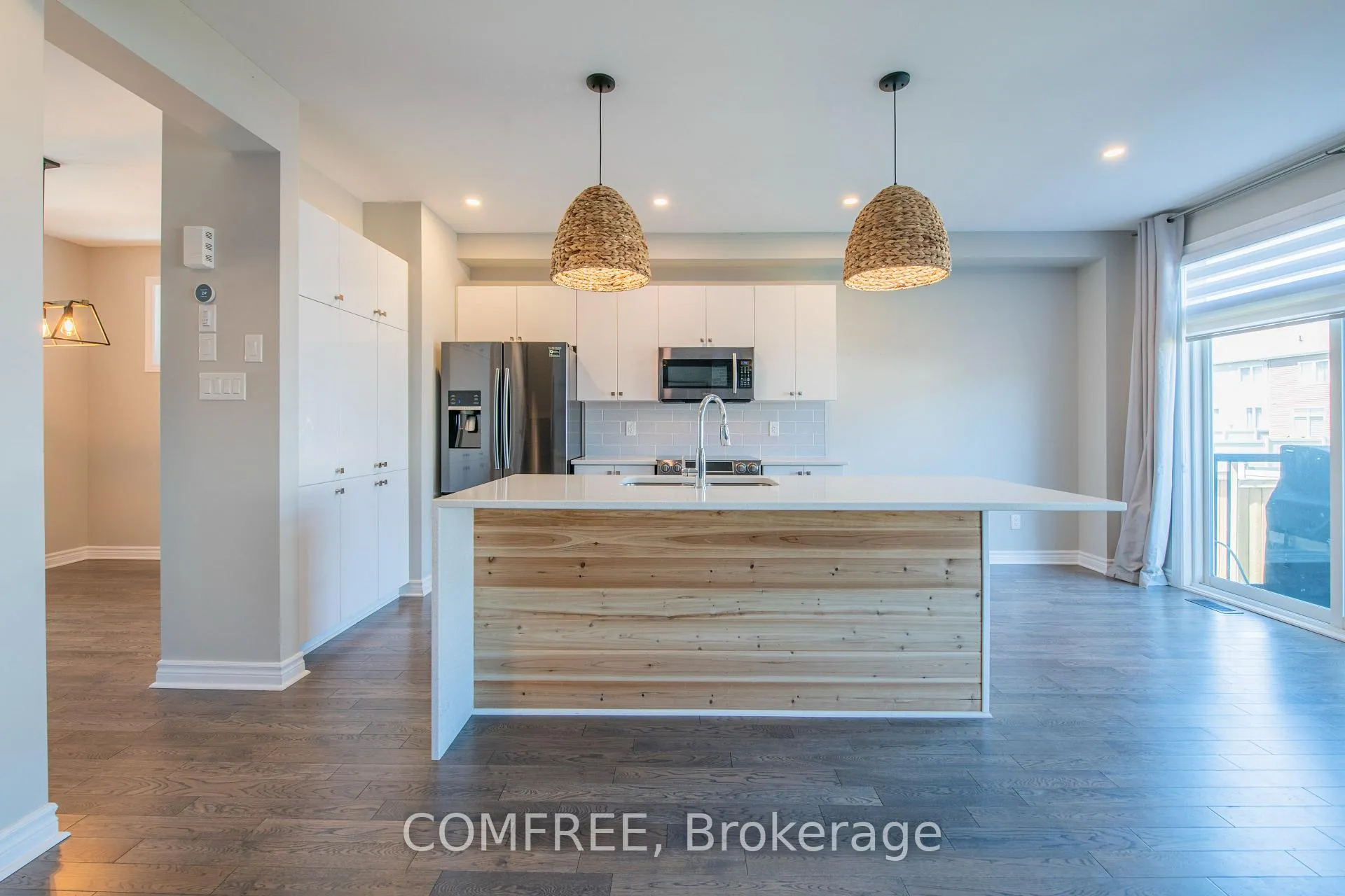 Photo 13 of 206 Kimpton Drive, Ottawa, Stittsville (North) — HOMEH