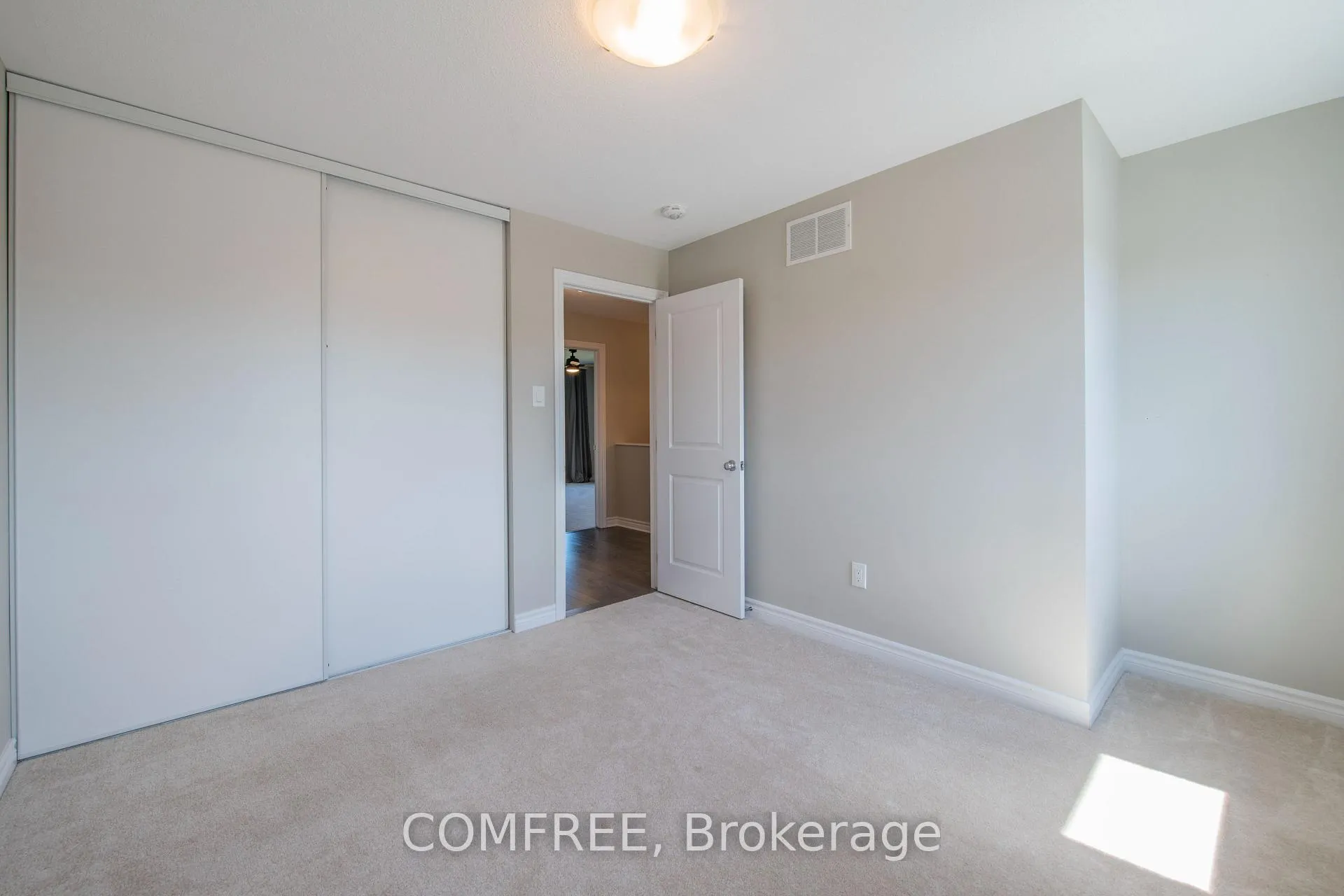 Photo 27 of 206 Kimpton Drive, Ottawa, Stittsville (North) — HOMEH