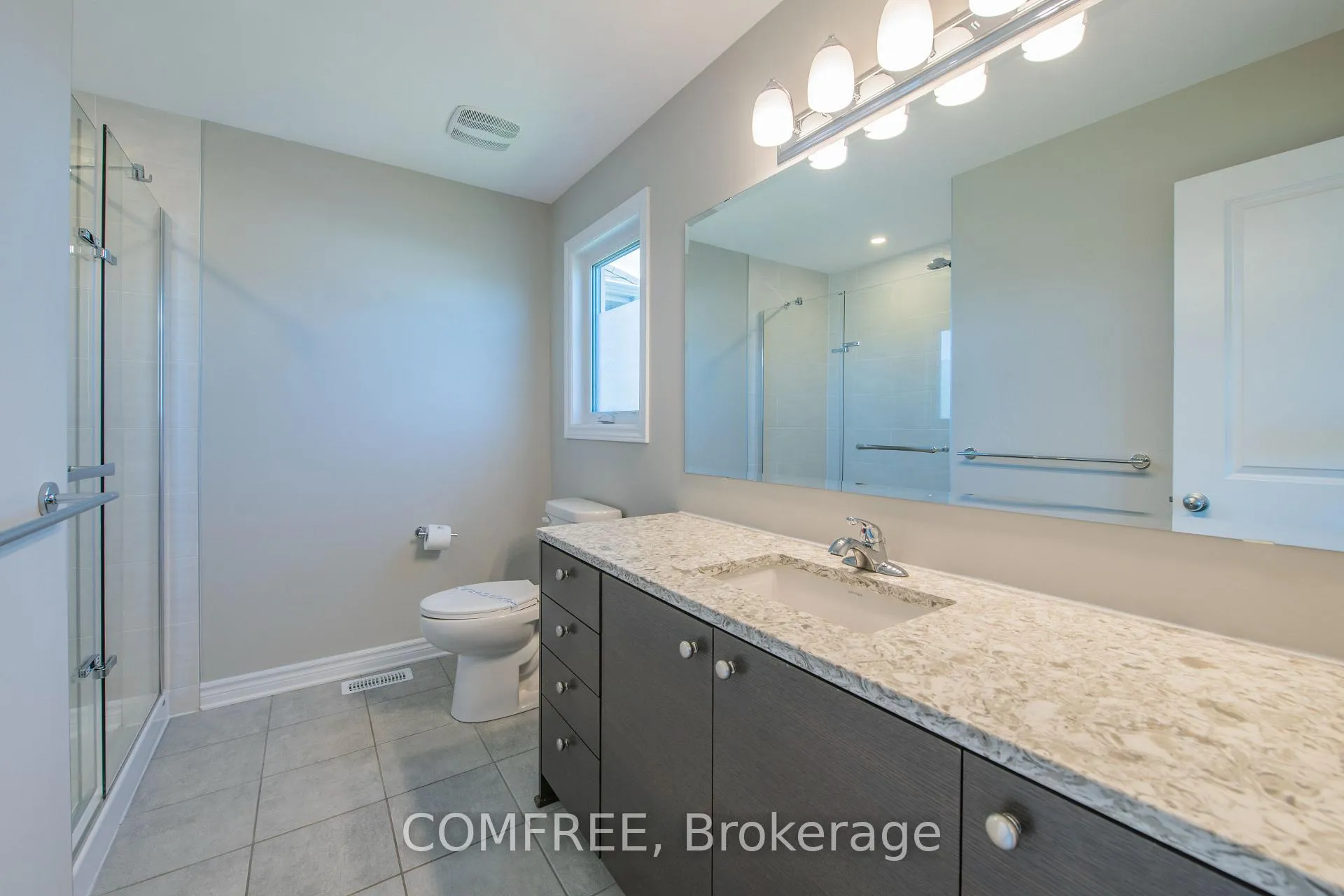 Photo 31 of 206 Kimpton Drive, Ottawa, Stittsville (North) — HOMEH