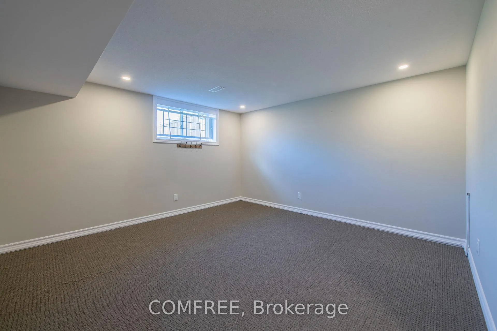 Photo 34 of 206 Kimpton Drive, Ottawa, Stittsville (North) — HOMEH
