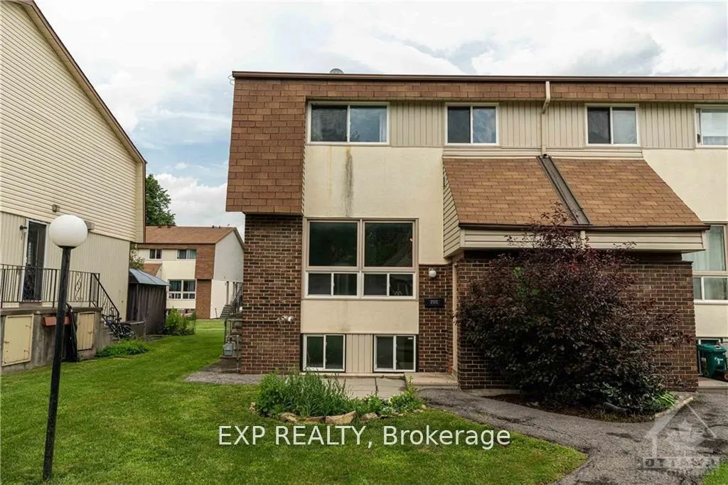Photo 1 of Unit C, 20 Forester Crescent, Ottawa, Westcliffe Estates — HOMEH