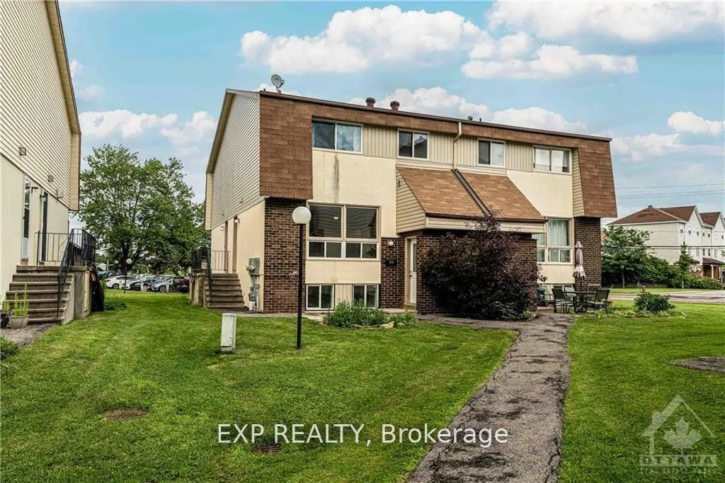 Photo 2 of Unit C, 20 Forester Crescent, Ottawa, Westcliffe Estates — HOMEH