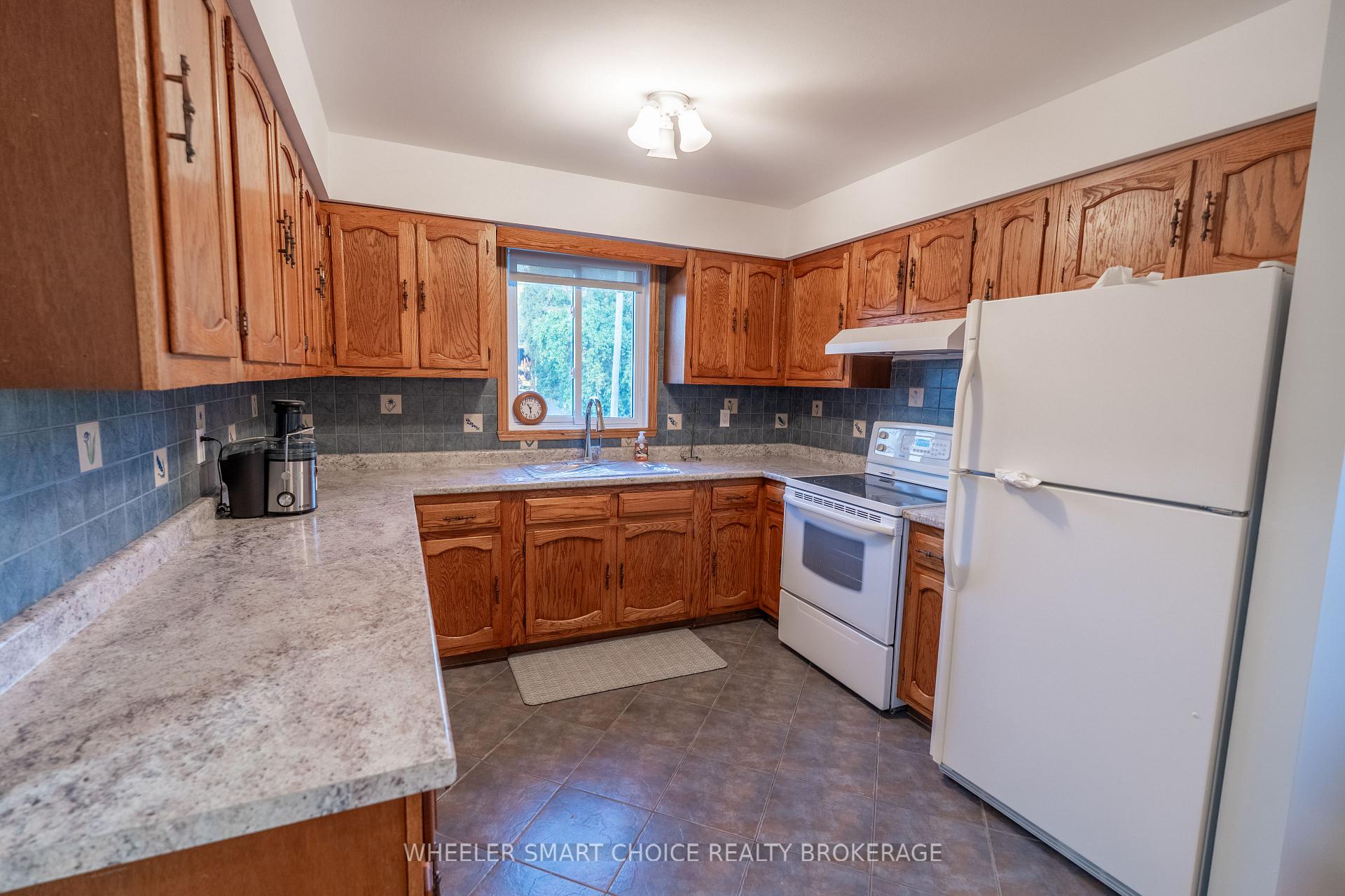 Photo 9 of 3304 Duval Avenue, Cornwall — HOMEH