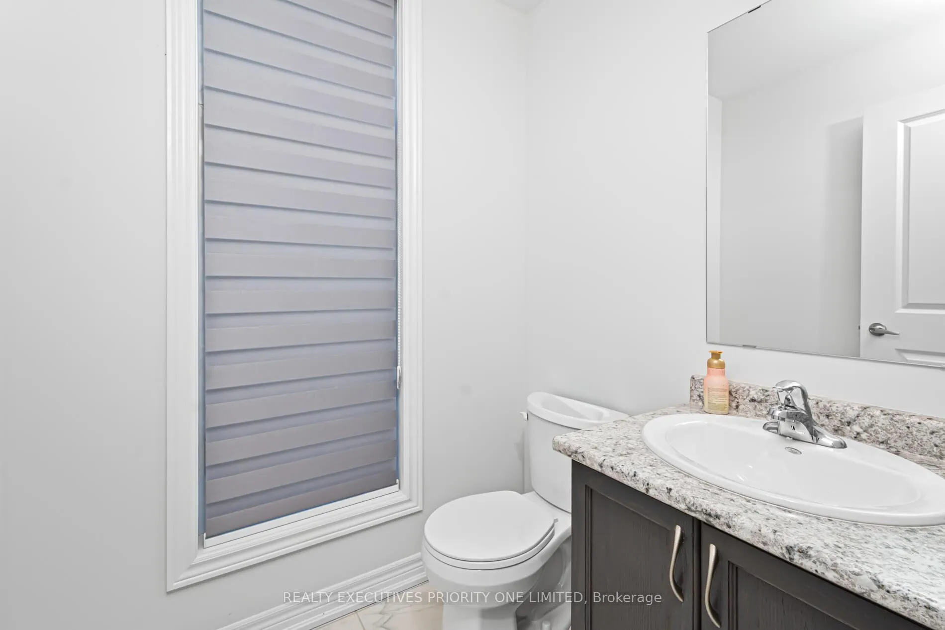 Photo 13 of 30 Sam Battaglia Crescent, Georgina, Sutton & Jackson's Point — HOMEH