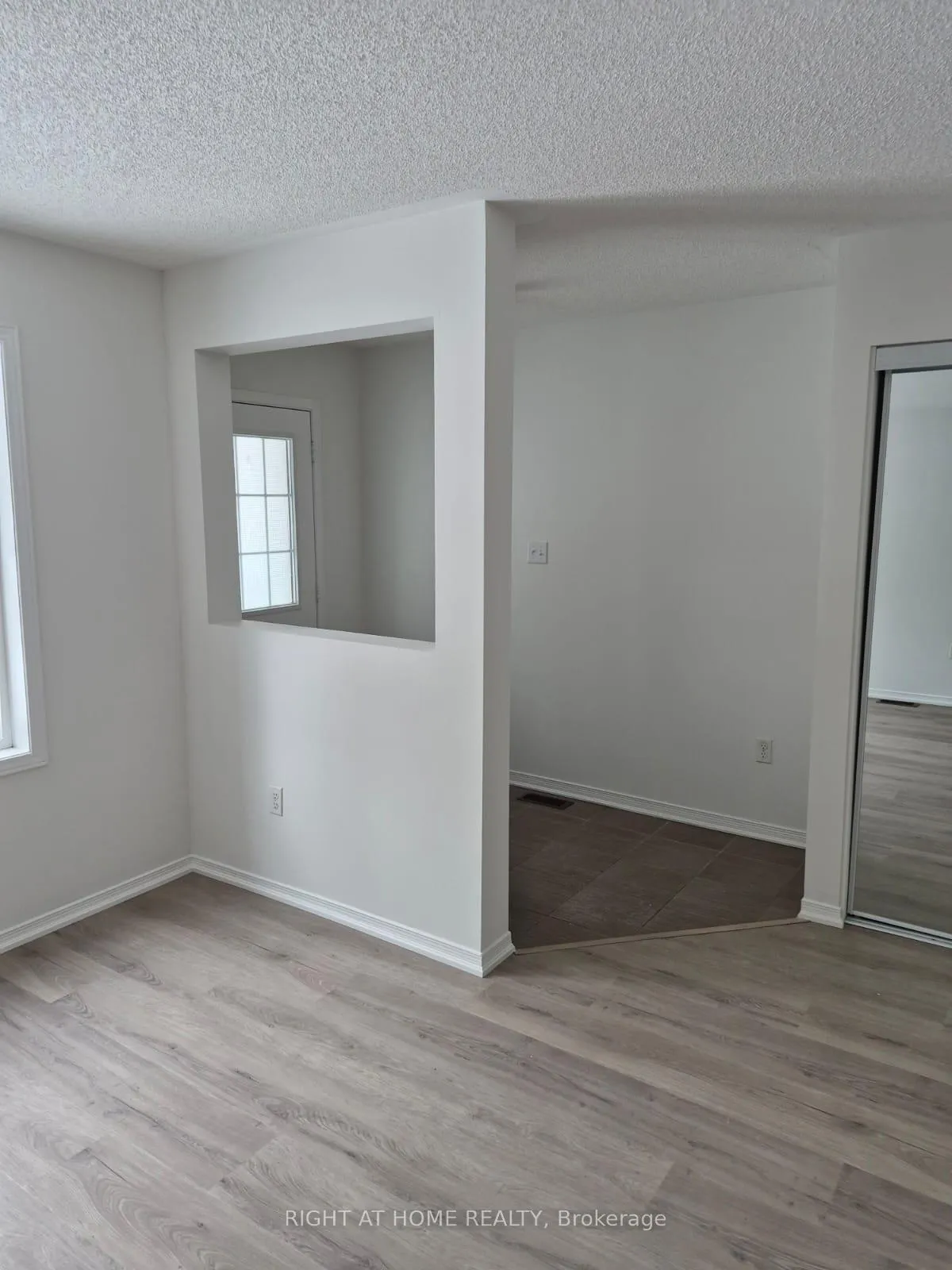 Photo 3 of 3 Peartree Court, Barrie, Allandale Heights — HOMEH