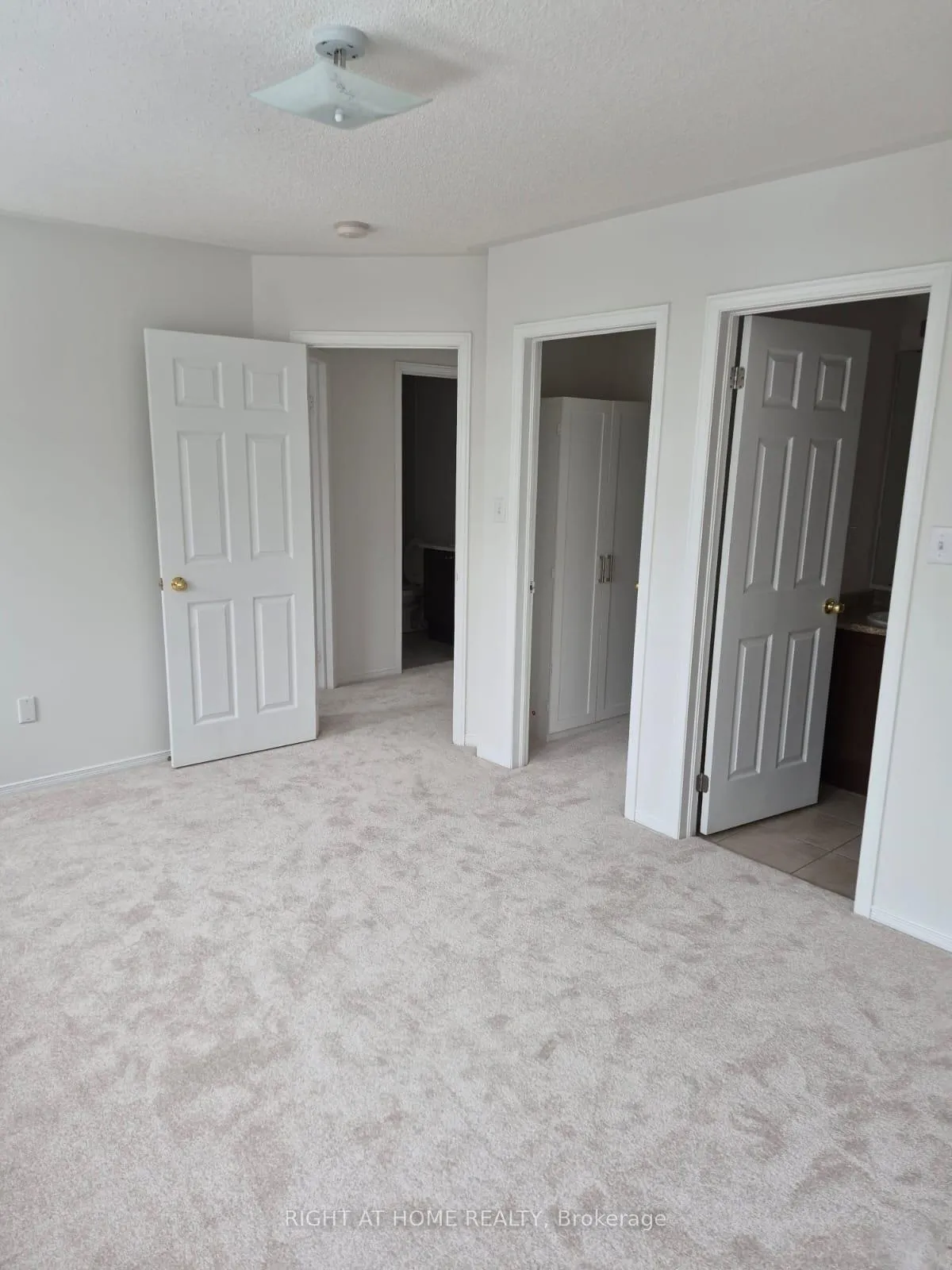 Photo 11 of 3 Peartree Court, Barrie, Allandale Heights — HOMEH