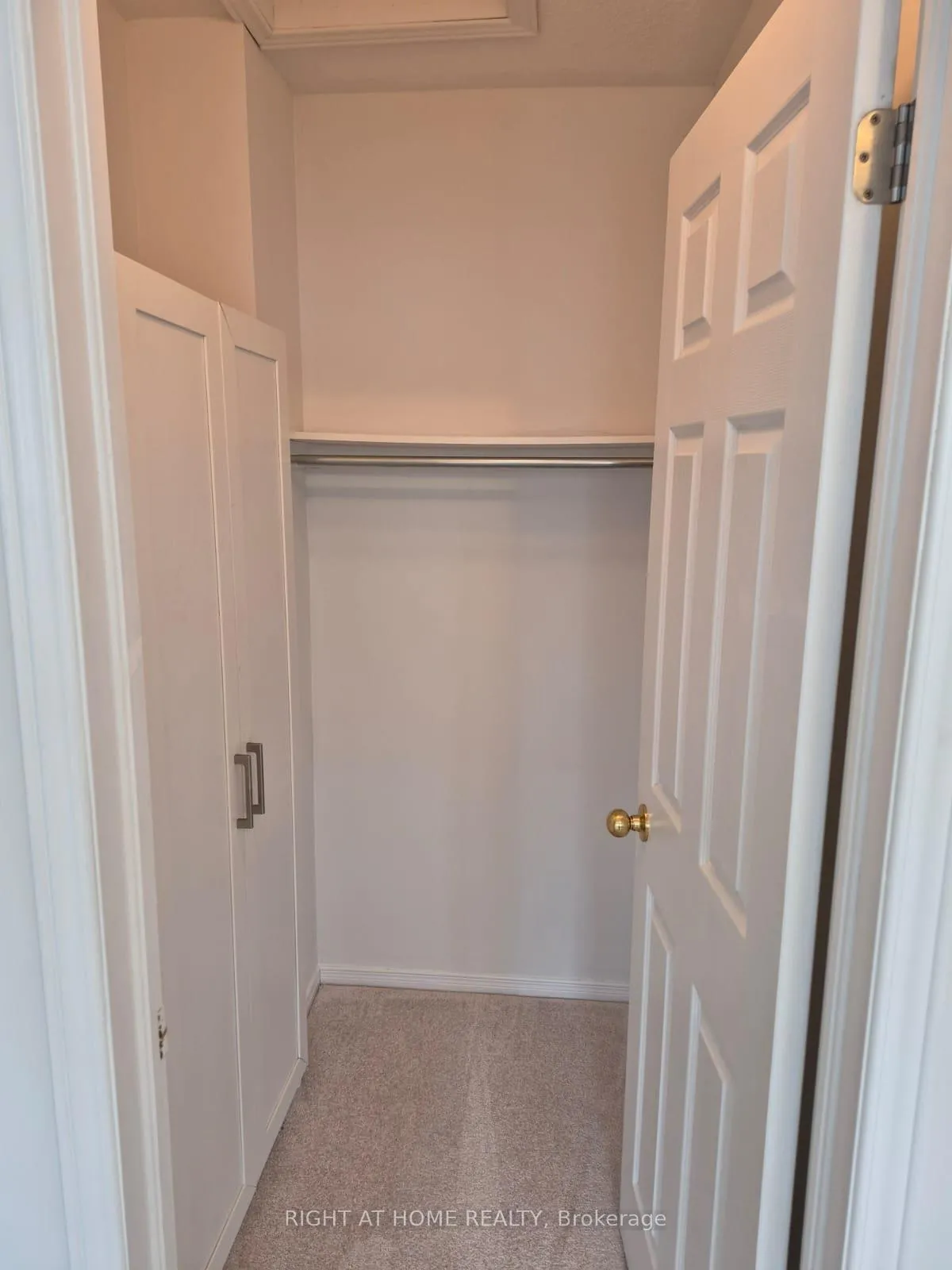 Photo 12 of 3 Peartree Court, Barrie, Allandale Heights — HOMEH