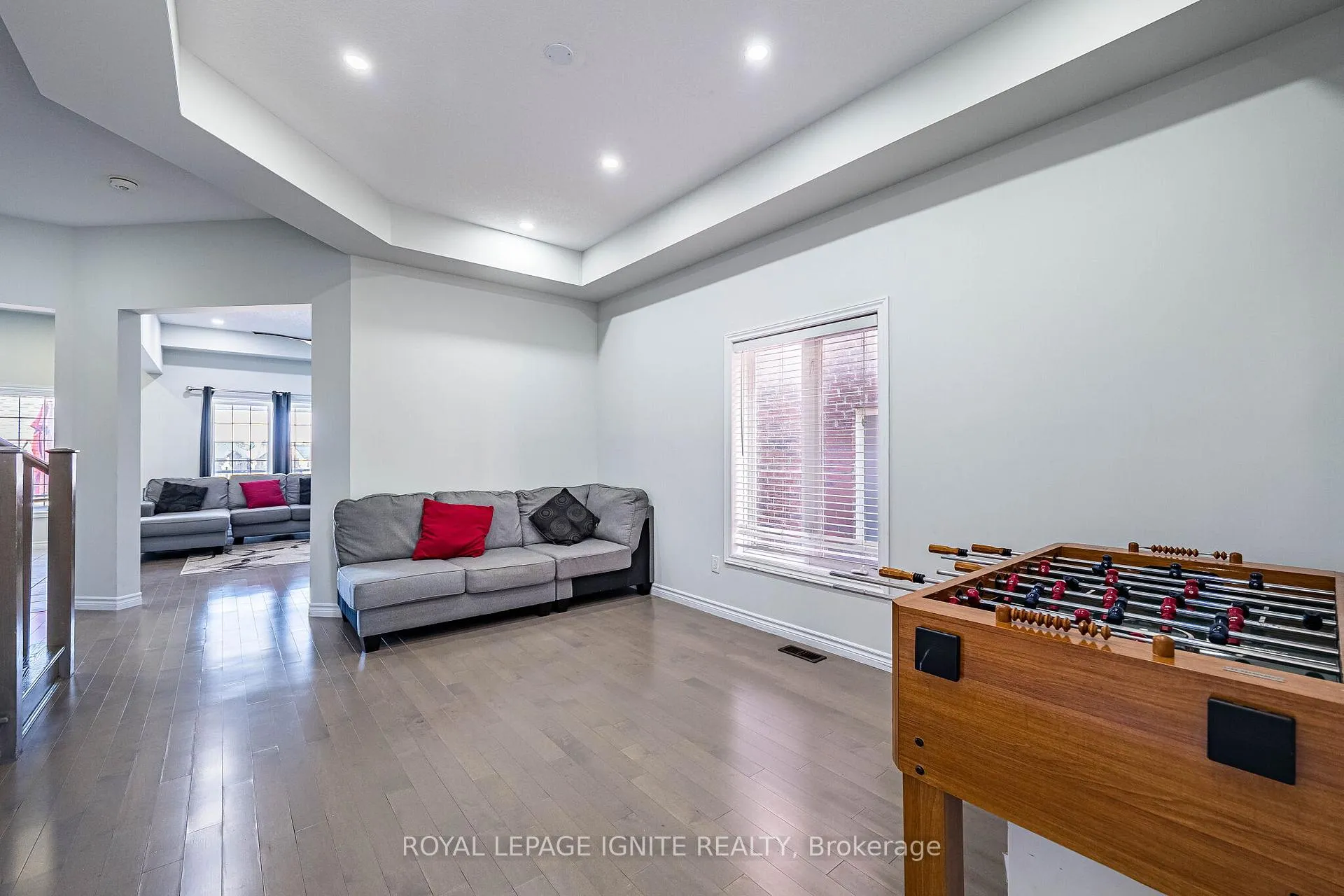 Photo 7 of 18 Monkton Circle, Brampton, Credit Valley — HOMEH