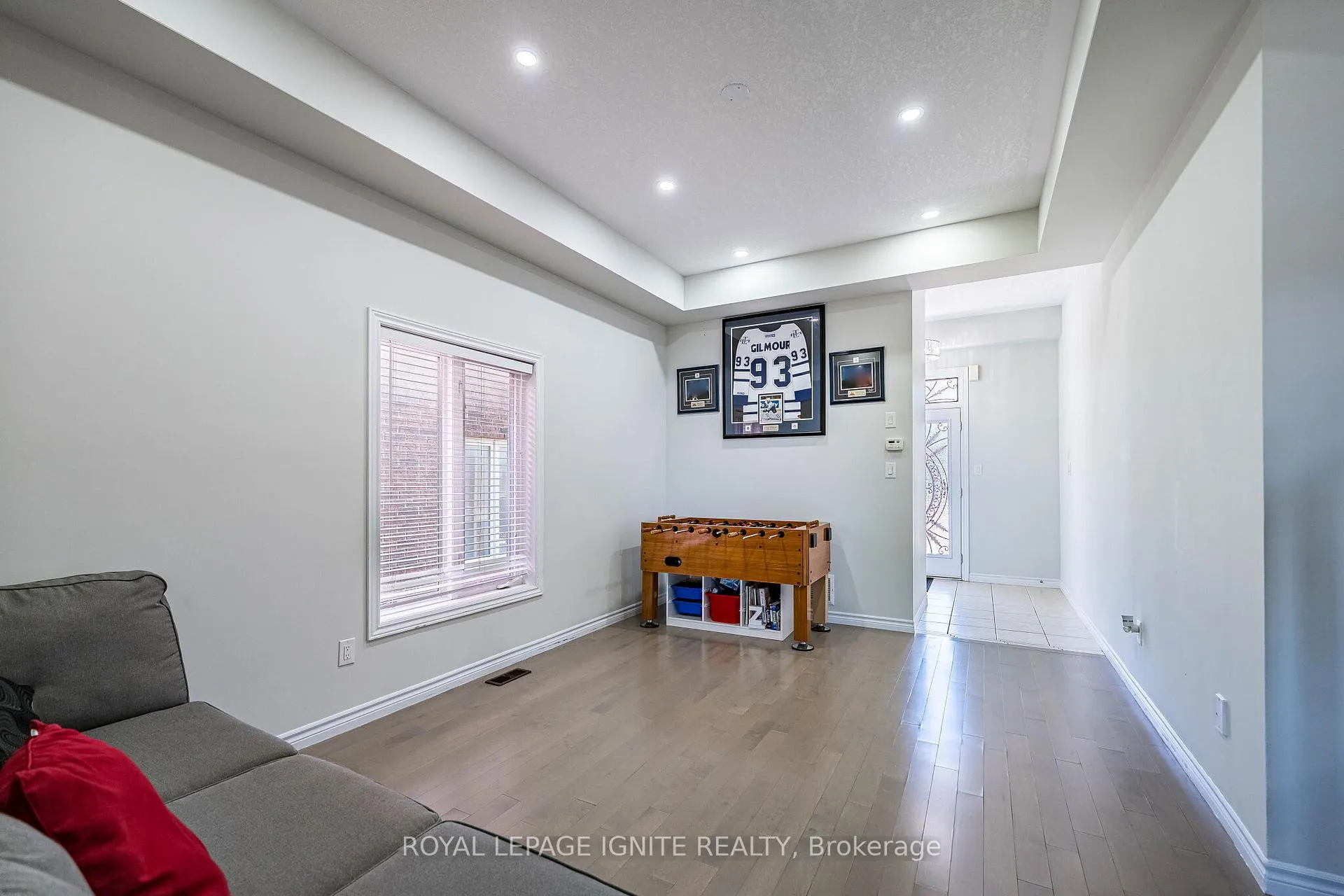 Photo 9 of 18 Monkton Circle, Brampton, Credit Valley — HOMEH