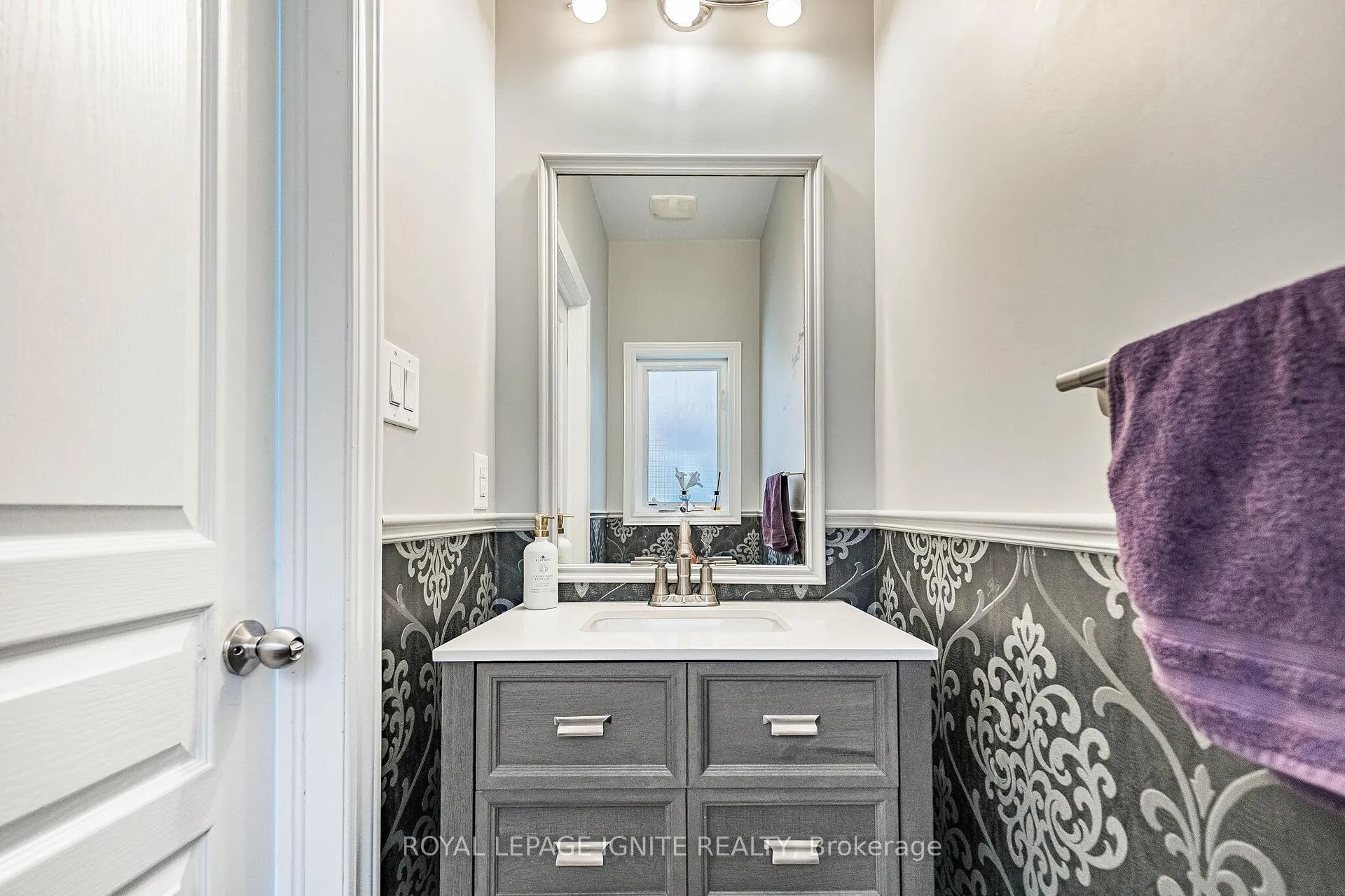 Photo 23 of 18 Monkton Circle, Brampton, Credit Valley — HOMEH