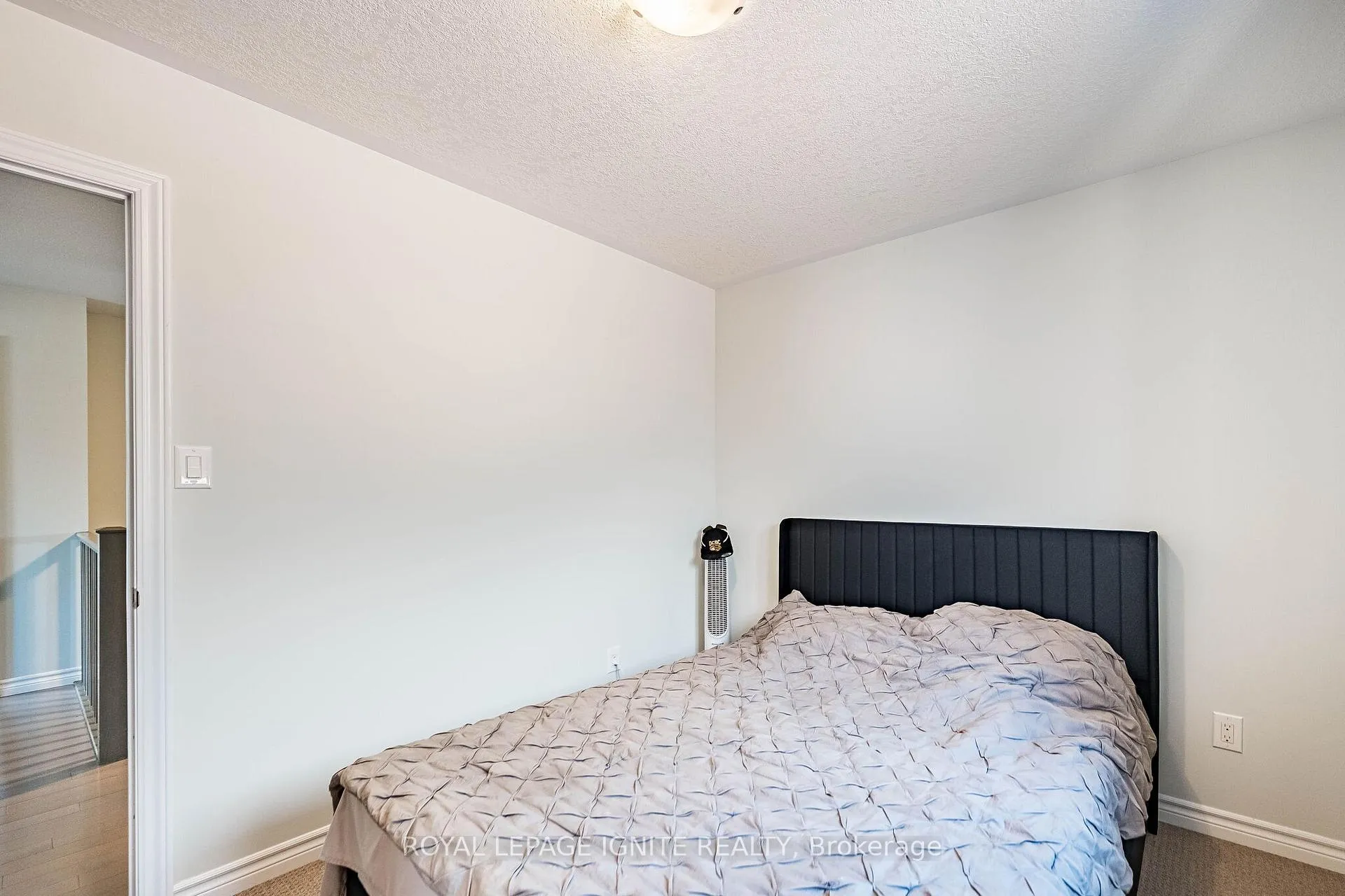 Photo 40 of 18 Monkton Circle, Brampton, Credit Valley — HOMEH
