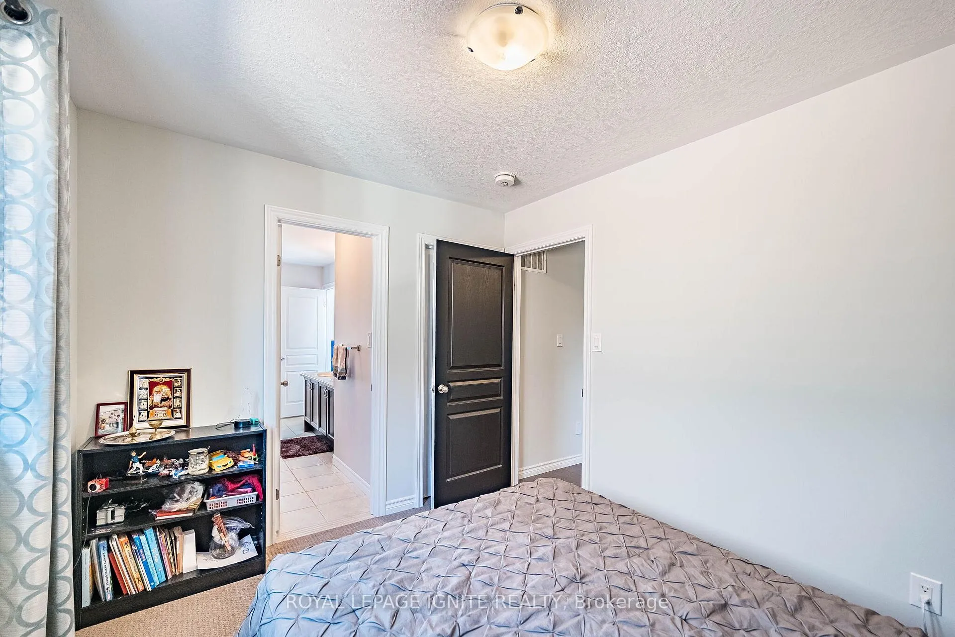Photo 41 of 18 Monkton Circle, Brampton, Credit Valley — HOMEH
