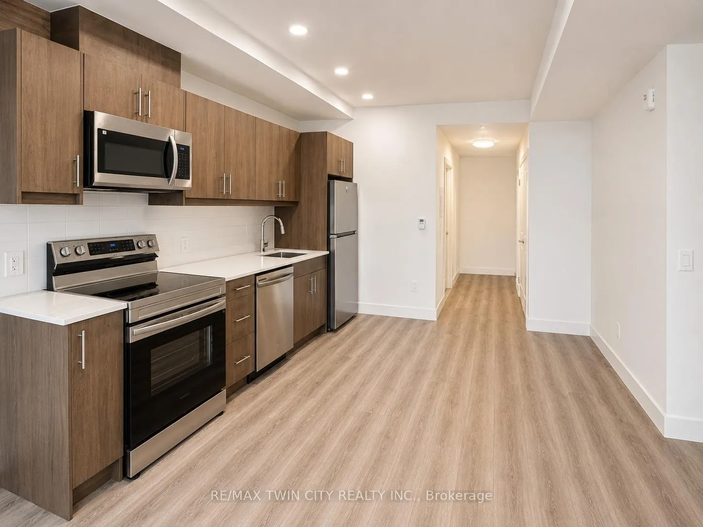 Photo 7 of Unit 209, 1333 Weber Street E, Kitchener — HOMEH