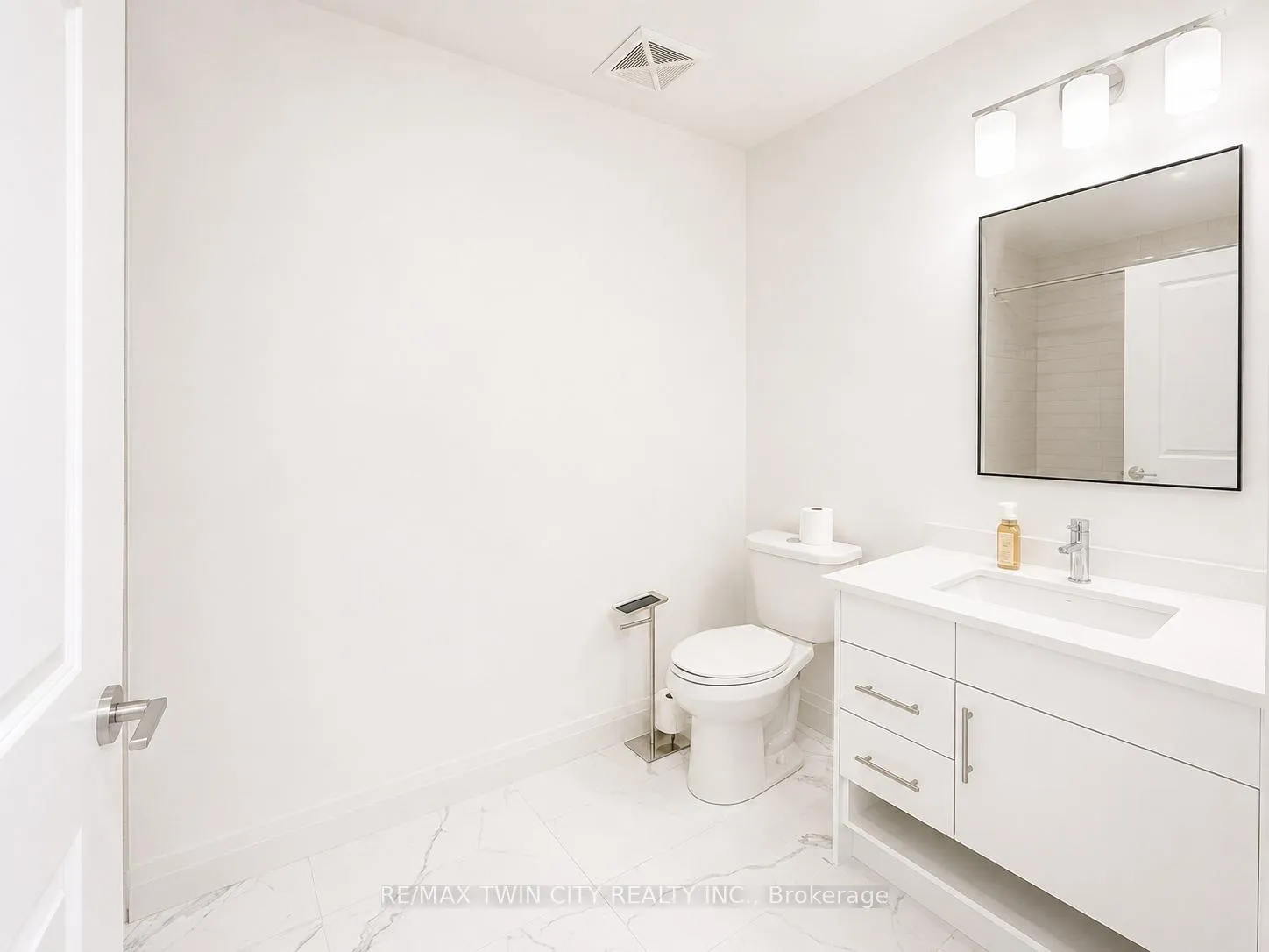 Photo 9 of Unit 209, 1333 Weber Street E, Kitchener — HOMEH