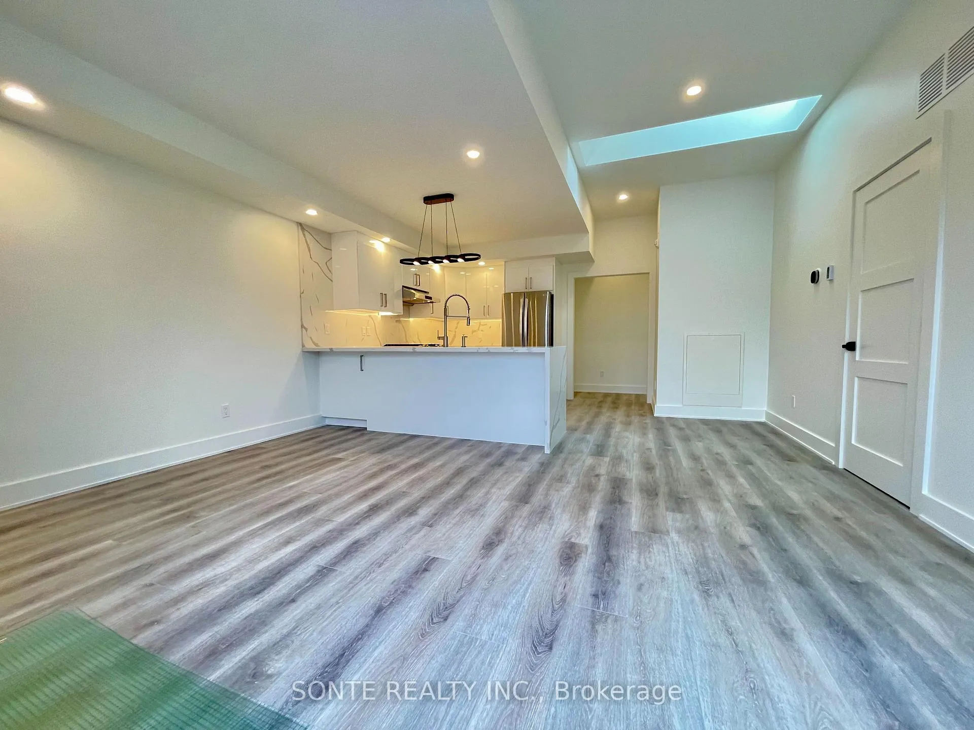 Photo 9 of Unit #301, 333 Palmerston Boulevard, Toronto, Palmerston-Little Italy — HOMEH