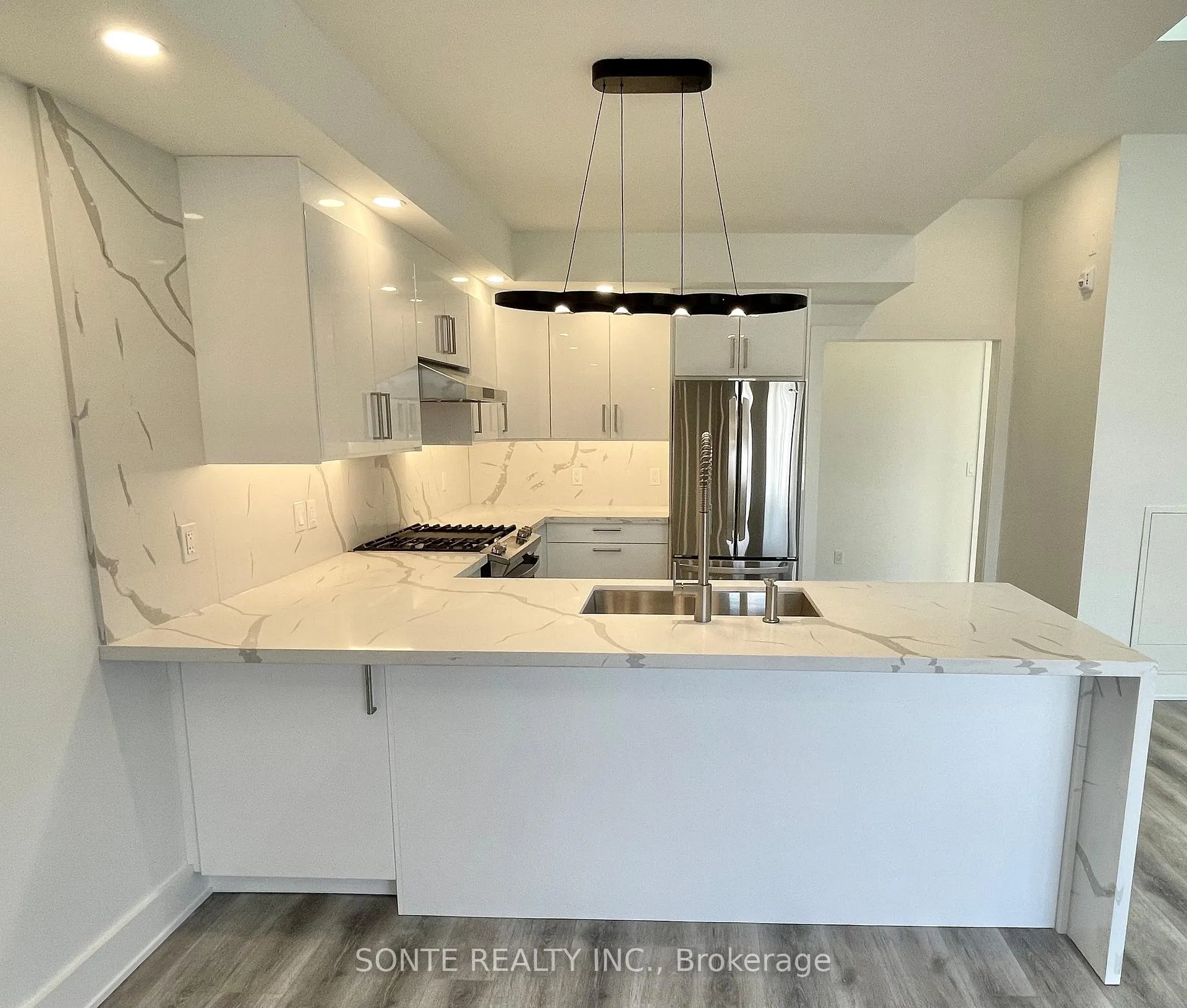 Photo 11 of Unit #301, 333 Palmerston Boulevard, Toronto, Palmerston-Little Italy — HOMEH
