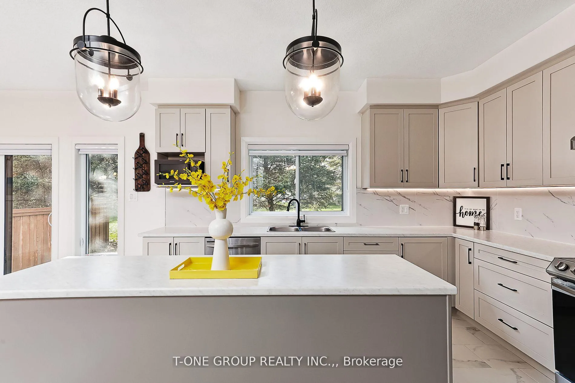 Photo 8 of 59 Maidens Crescent, Collingwood — HOMEH