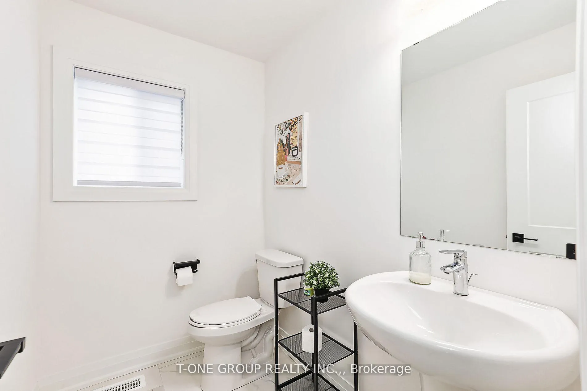 Photo 10 of 59 Maidens Crescent, Collingwood — HOMEH