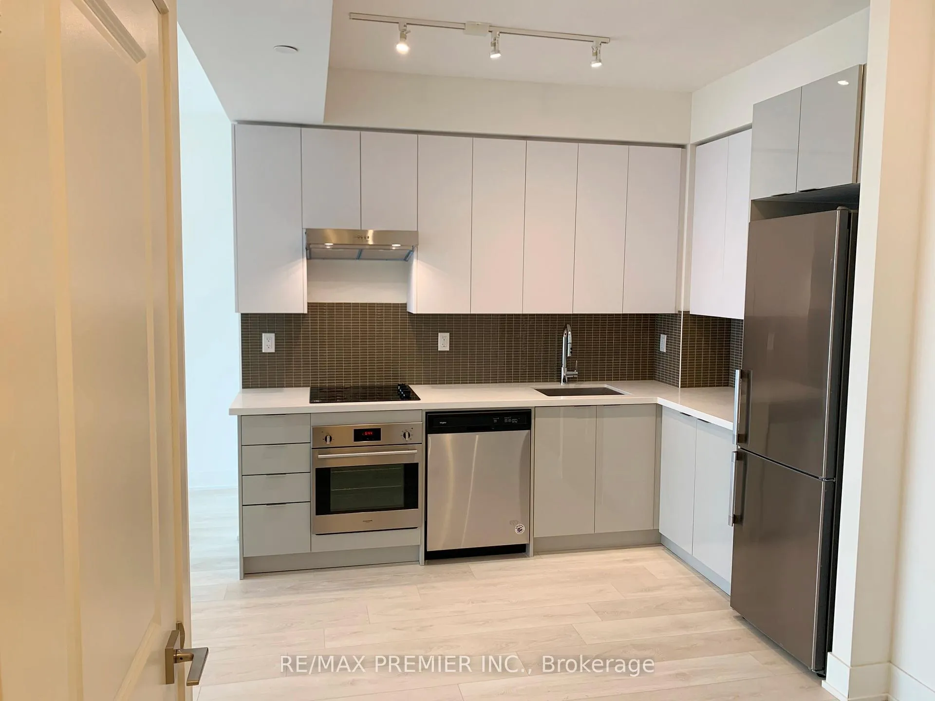 Photo 3 of Unit 3201, 2908 Highway 7, Vaughan, Concord — HOMEH