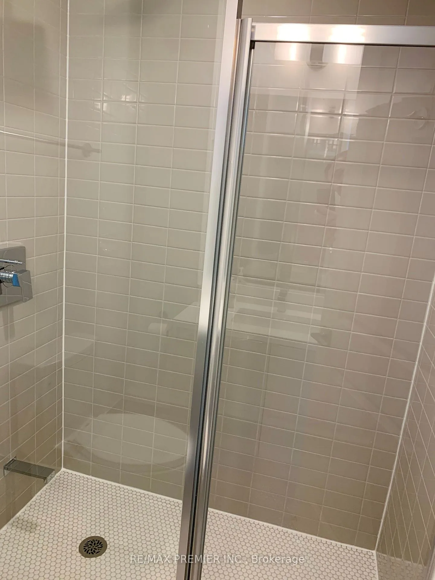 Photo 10 of Unit 3201, 2908 Highway 7, Vaughan, Concord — HOMEH