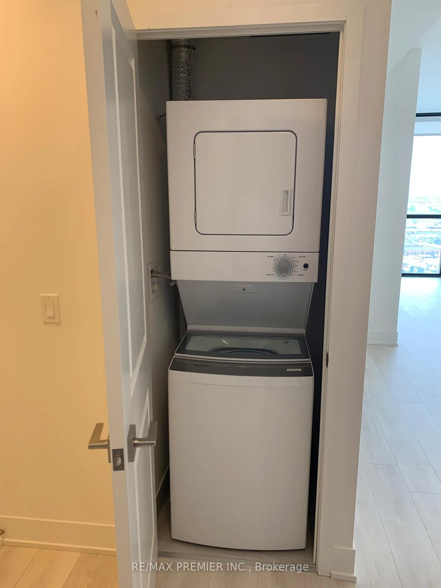 Photo 11 of Unit 3201, 2908 Highway 7, Vaughan, Concord — HOMEH
