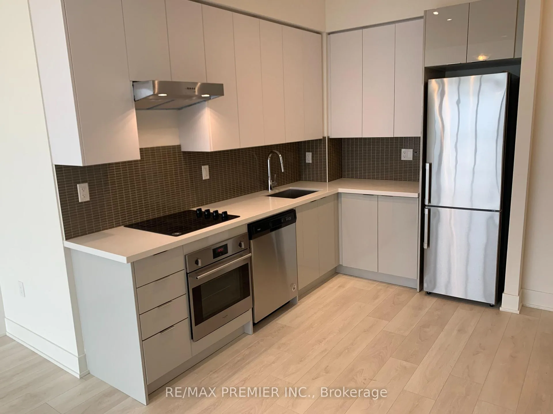 Photo 12 of Unit 3201, 2908 Highway 7, Vaughan, Concord — HOMEH