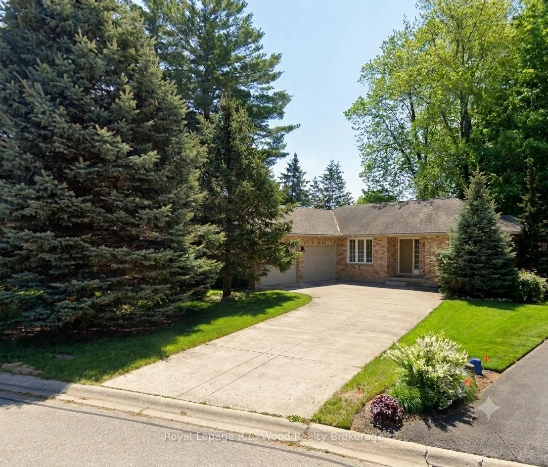 Photo 1 of 27 Woodside Drive, Tillsonburg — HOMEH