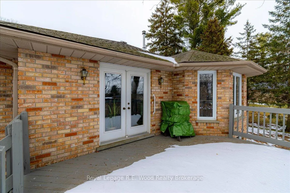 Photo 9 of 27 Woodside Drive, Tillsonburg — HOMEH